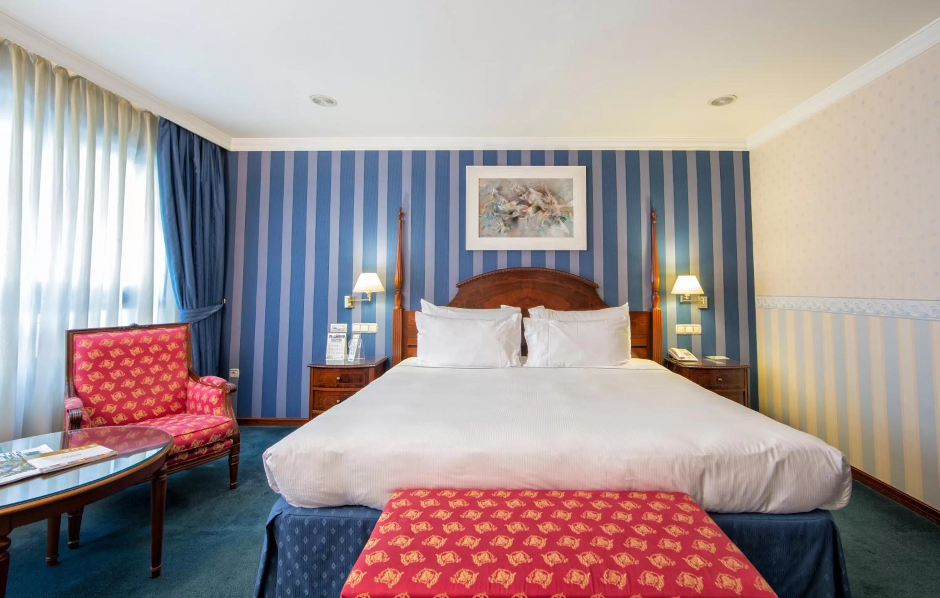 Bed in Eurostars Araguaney