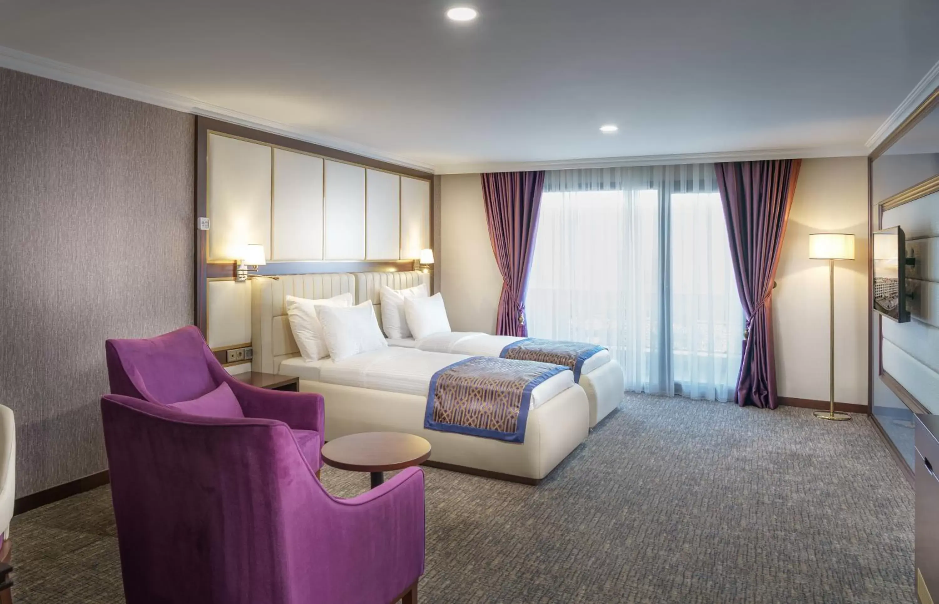 Photo of the whole room, Bed in Ramada Plaza by Wyndham Silivri