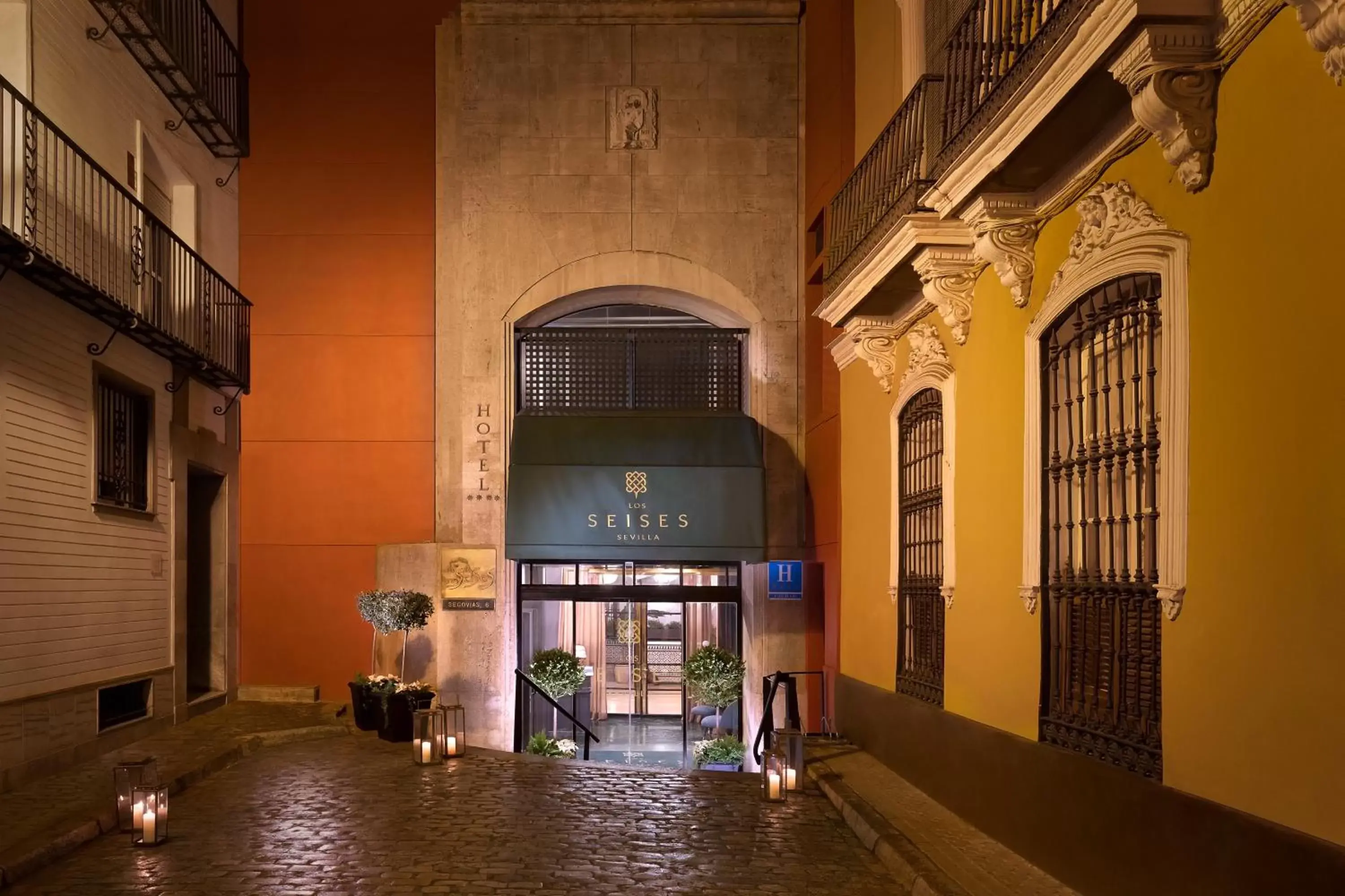Facade/entrance in Los Seises Sevilla, a Tribute Portfolio Hotel