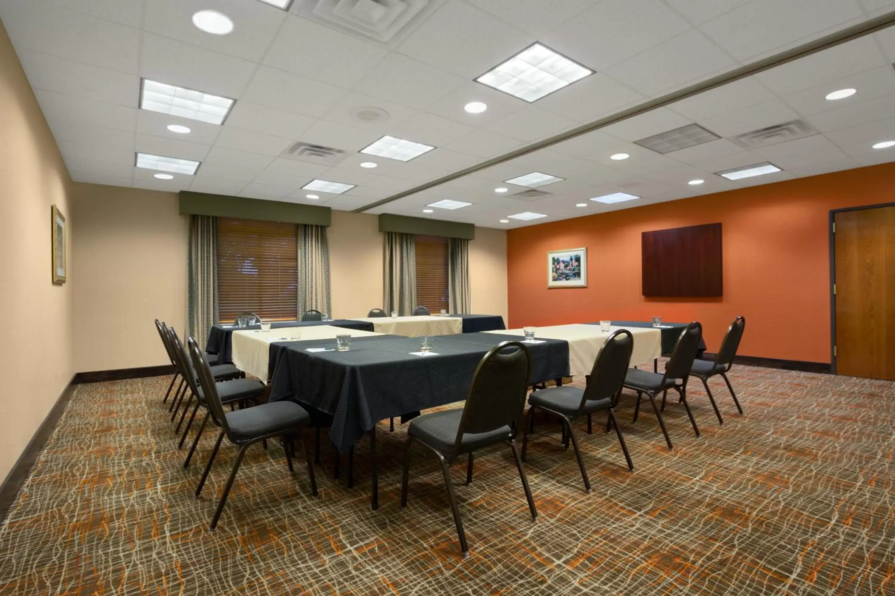 Business facilities in Country Inn & Suites by Radisson, Wolfchase-Memphis, TN