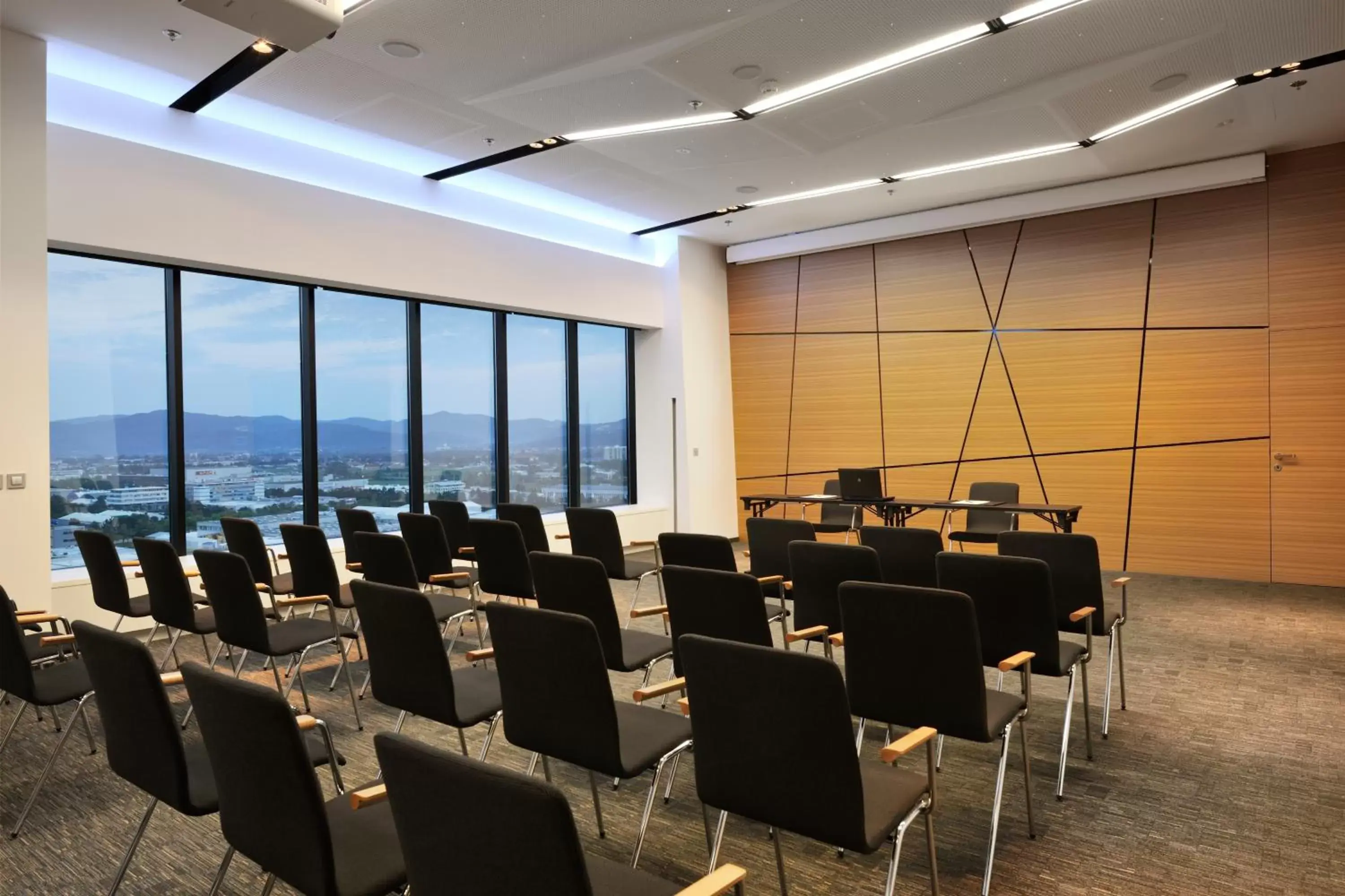 Business facilities in Radisson Blu Plaza Hotel Ljubljana