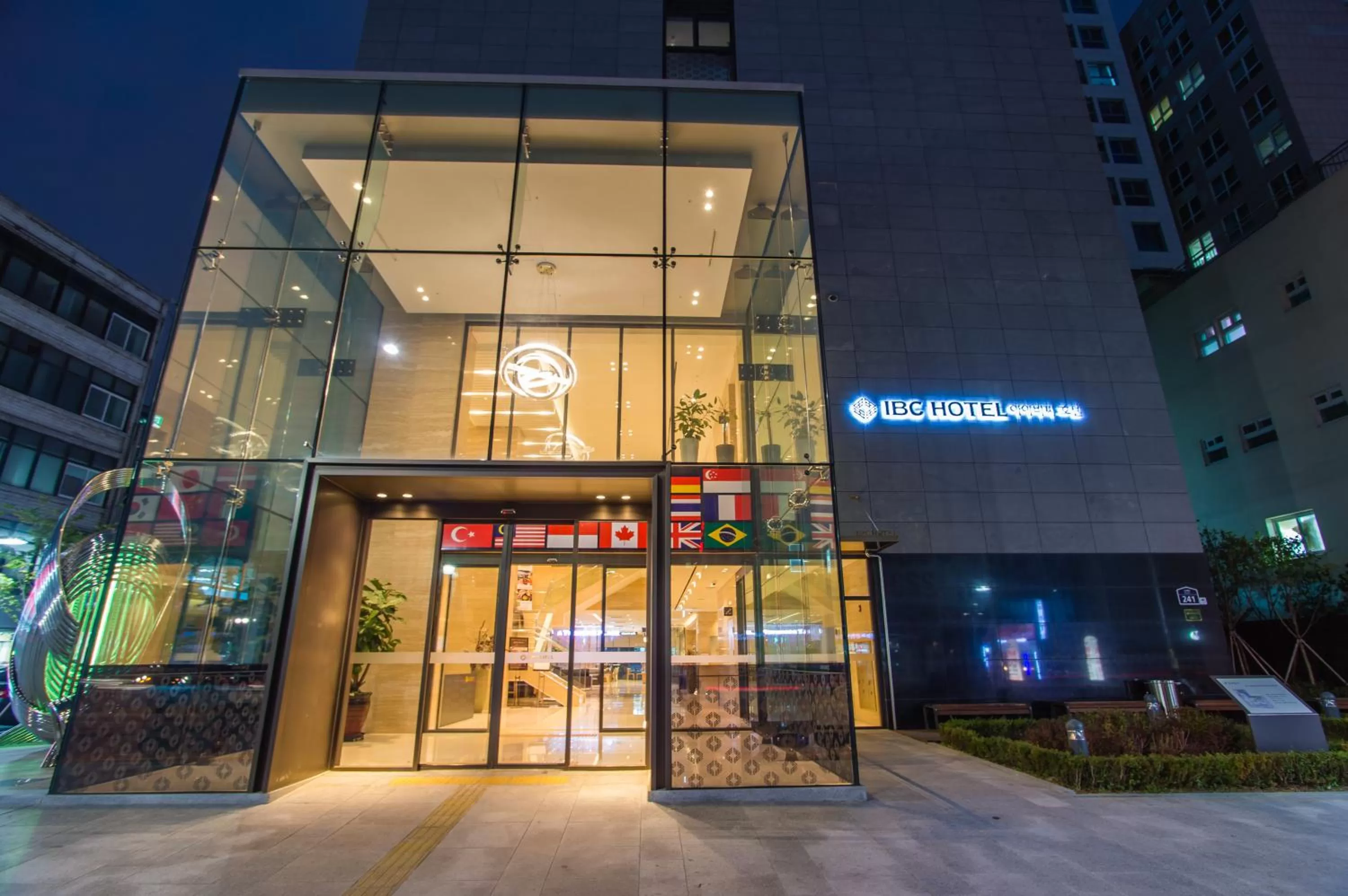 Facade/entrance in IBC Hotel Dongdaemun