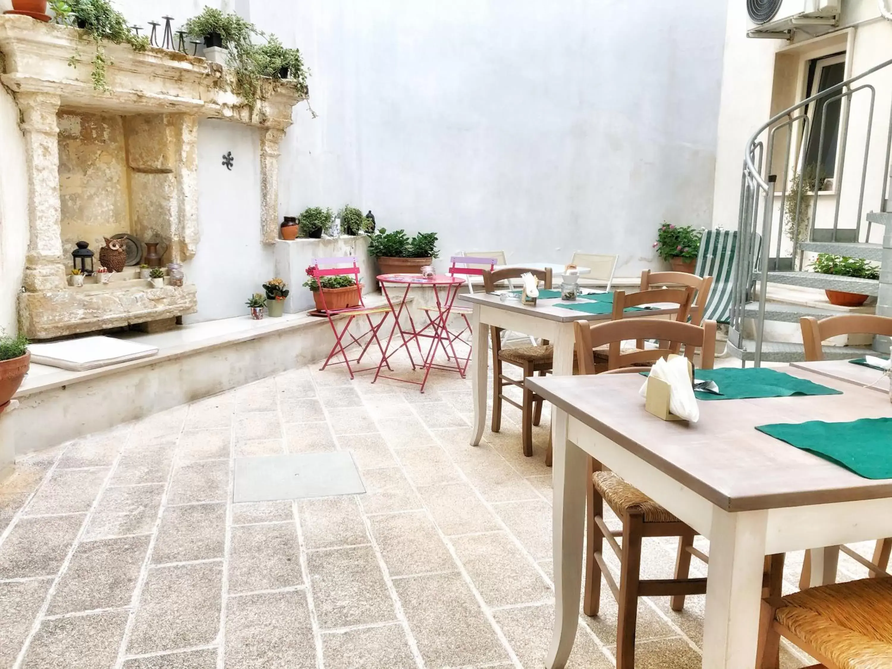 Patio, Restaurant/Places to Eat in Palazzo Salìa