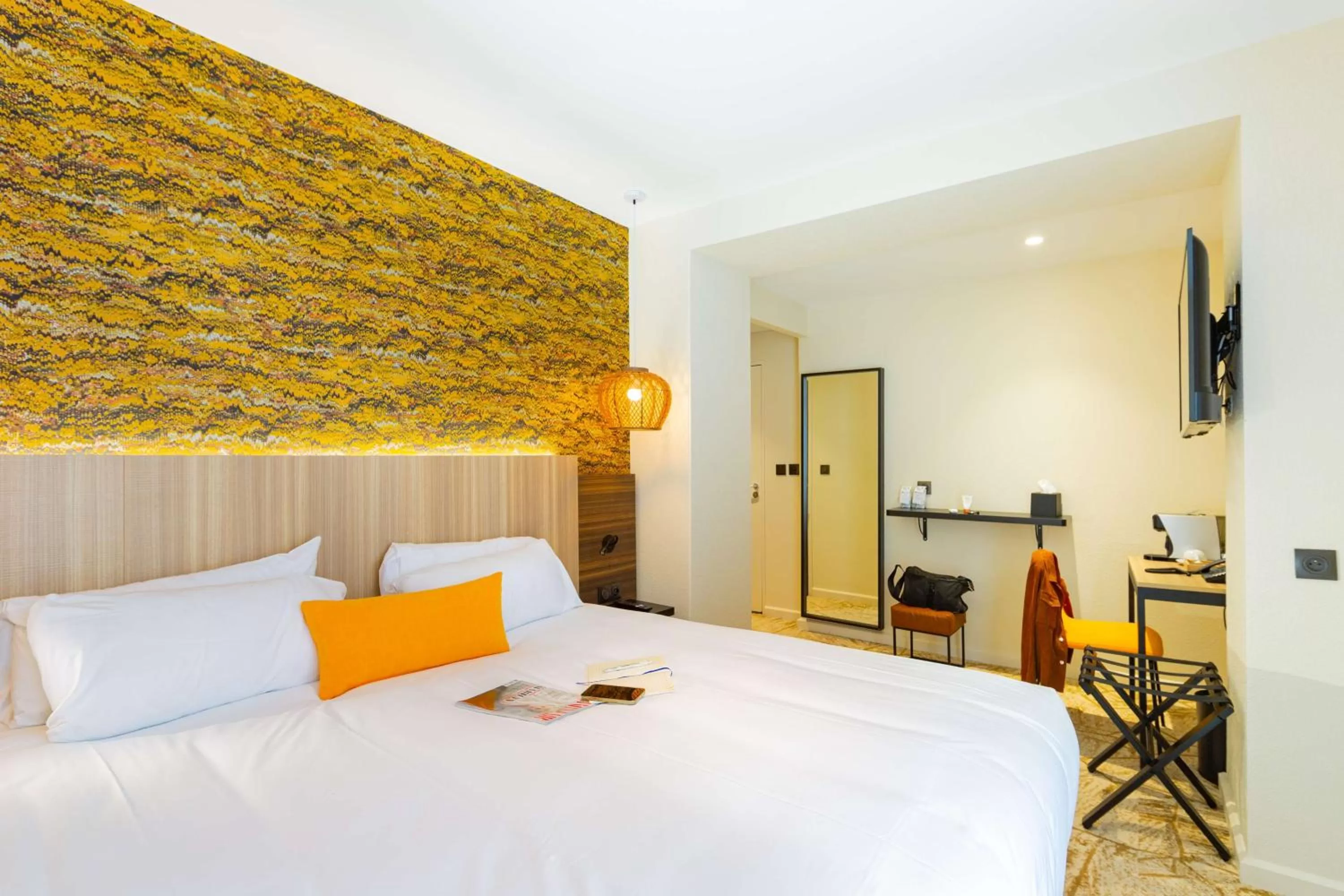 Bedroom, Bed in Best Western Mulhouse Salvator Centre