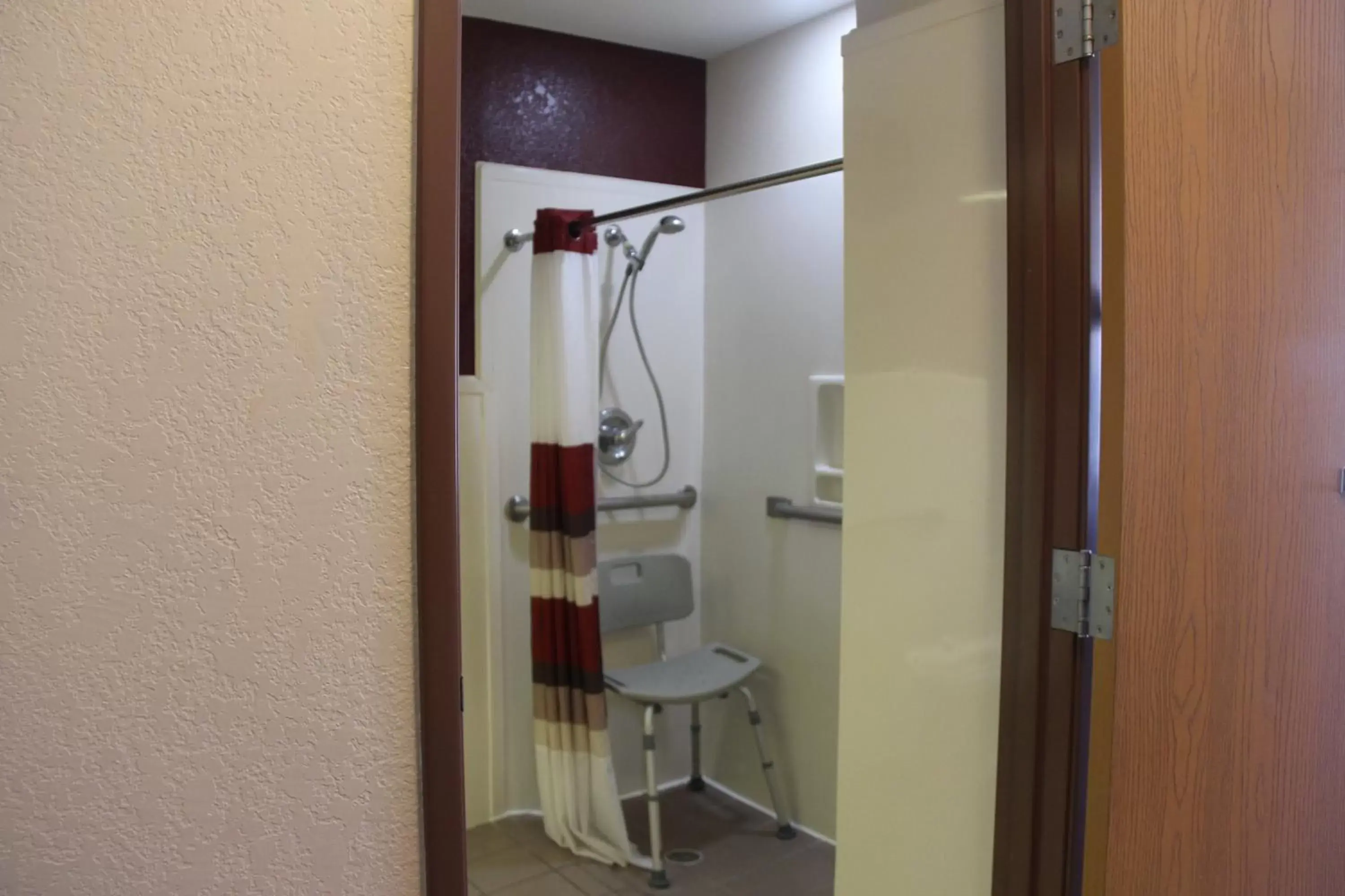 Bathroom in Red Roof Inn Pharr - McAllen