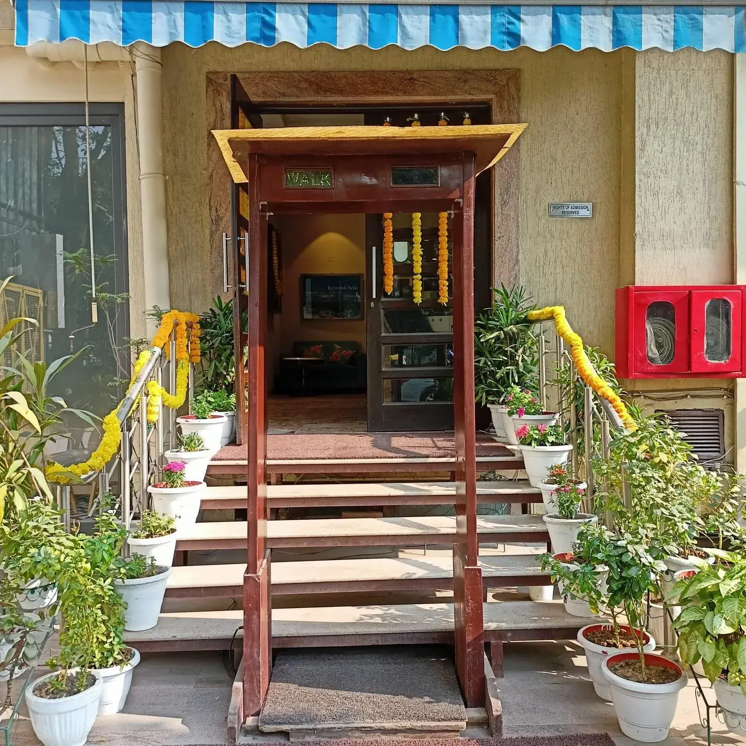 Facade/entrance in Cosy Grand, Near Chanakyapuri, Embassy Area