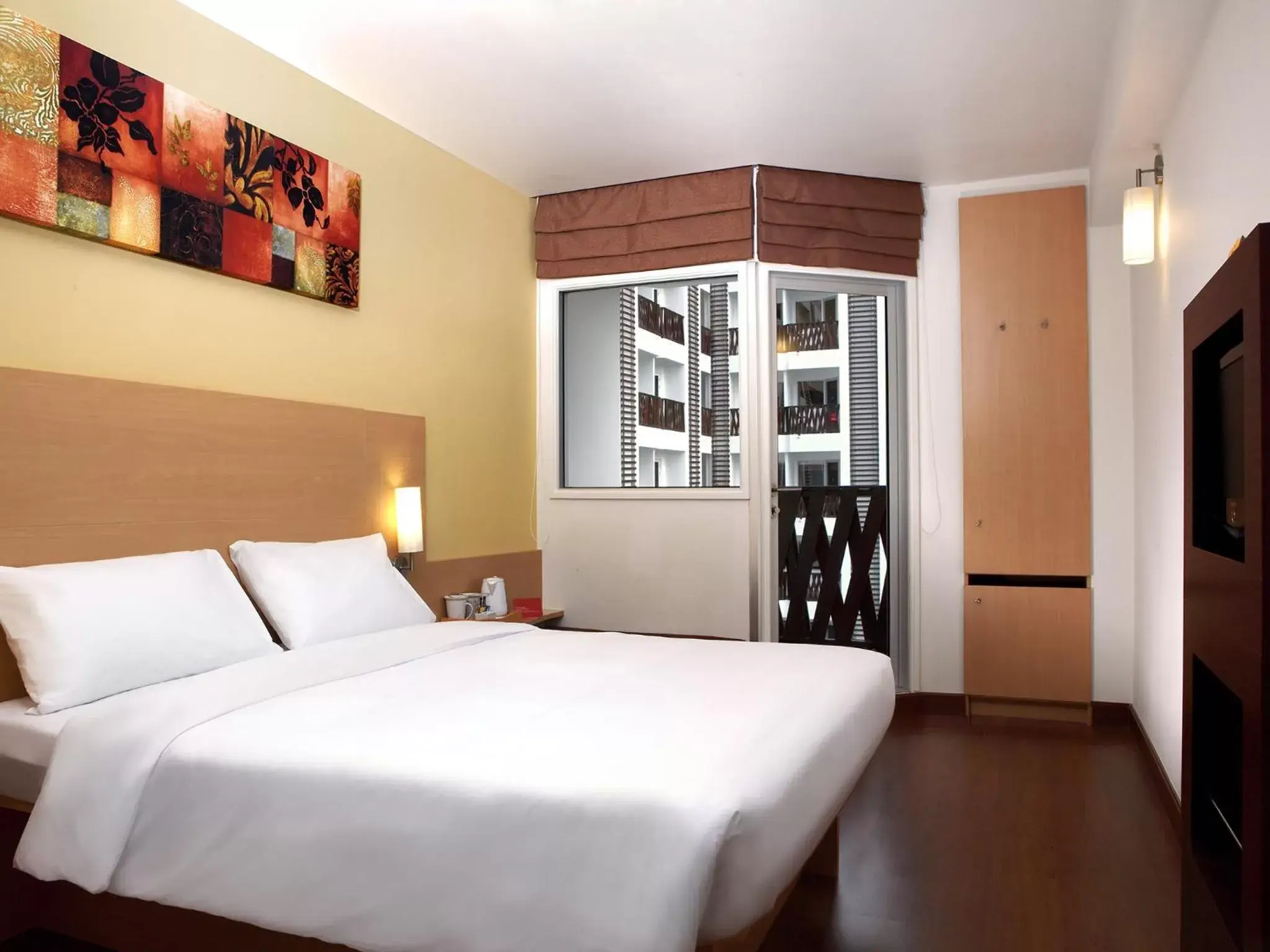 Bedroom, Bed in Ibis Pattaya Bedroom, Bed in Ibis Pattaya