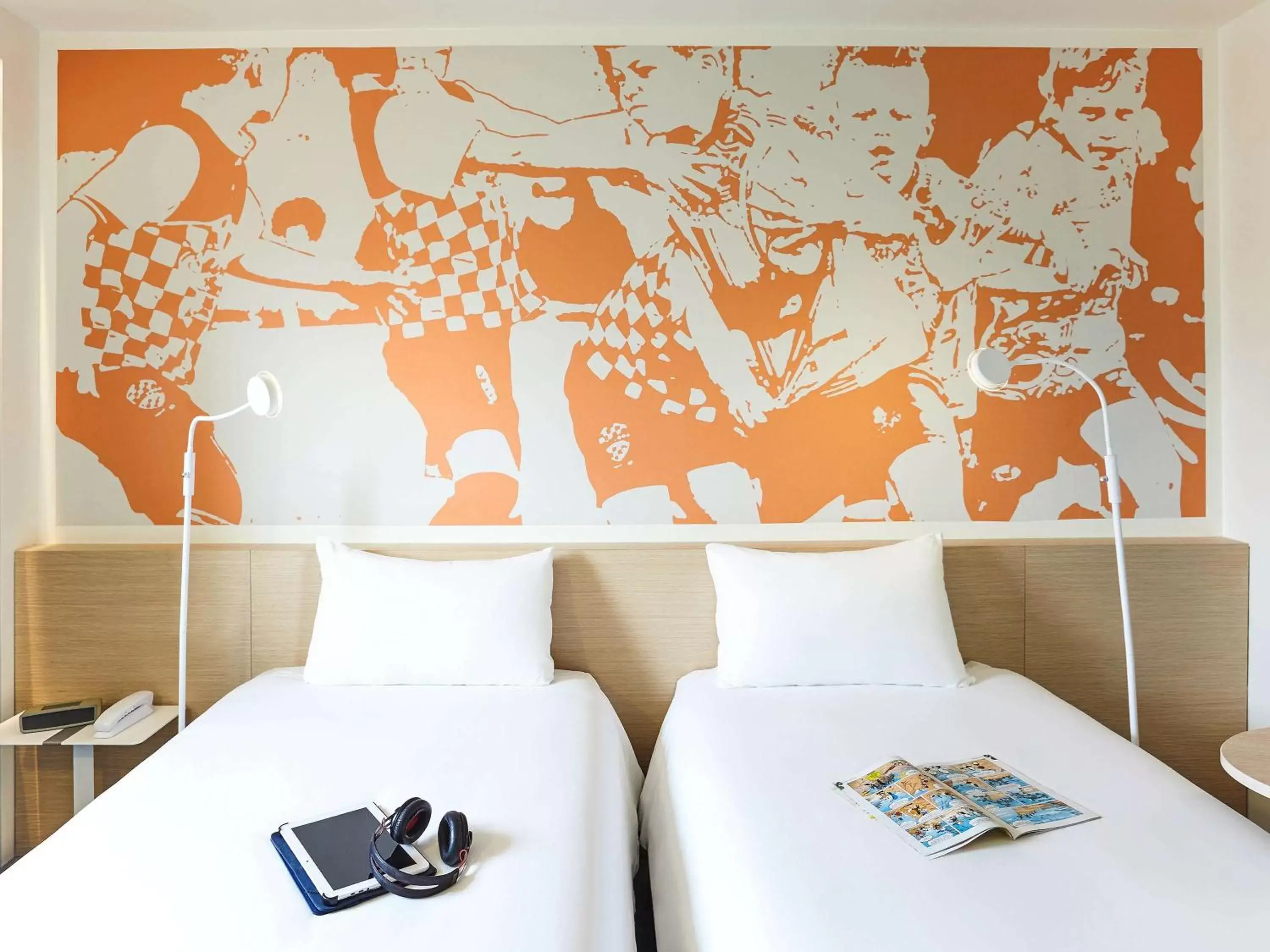 Photo of the whole room, Bed in ibis Styles Toulouse Nord Sesquieres
