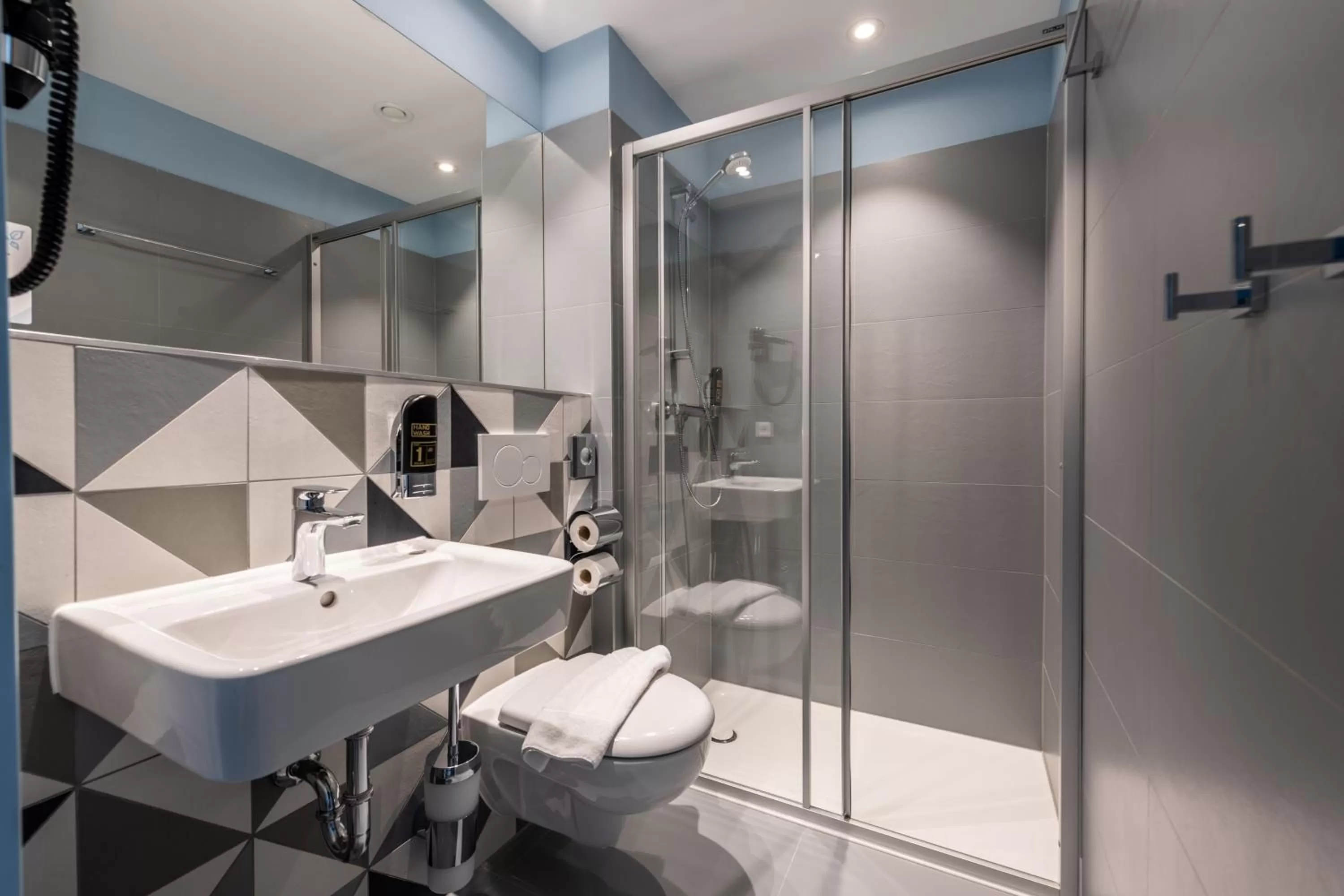 Bathroom in MEININGER Hotel Innsbruck Zentrum