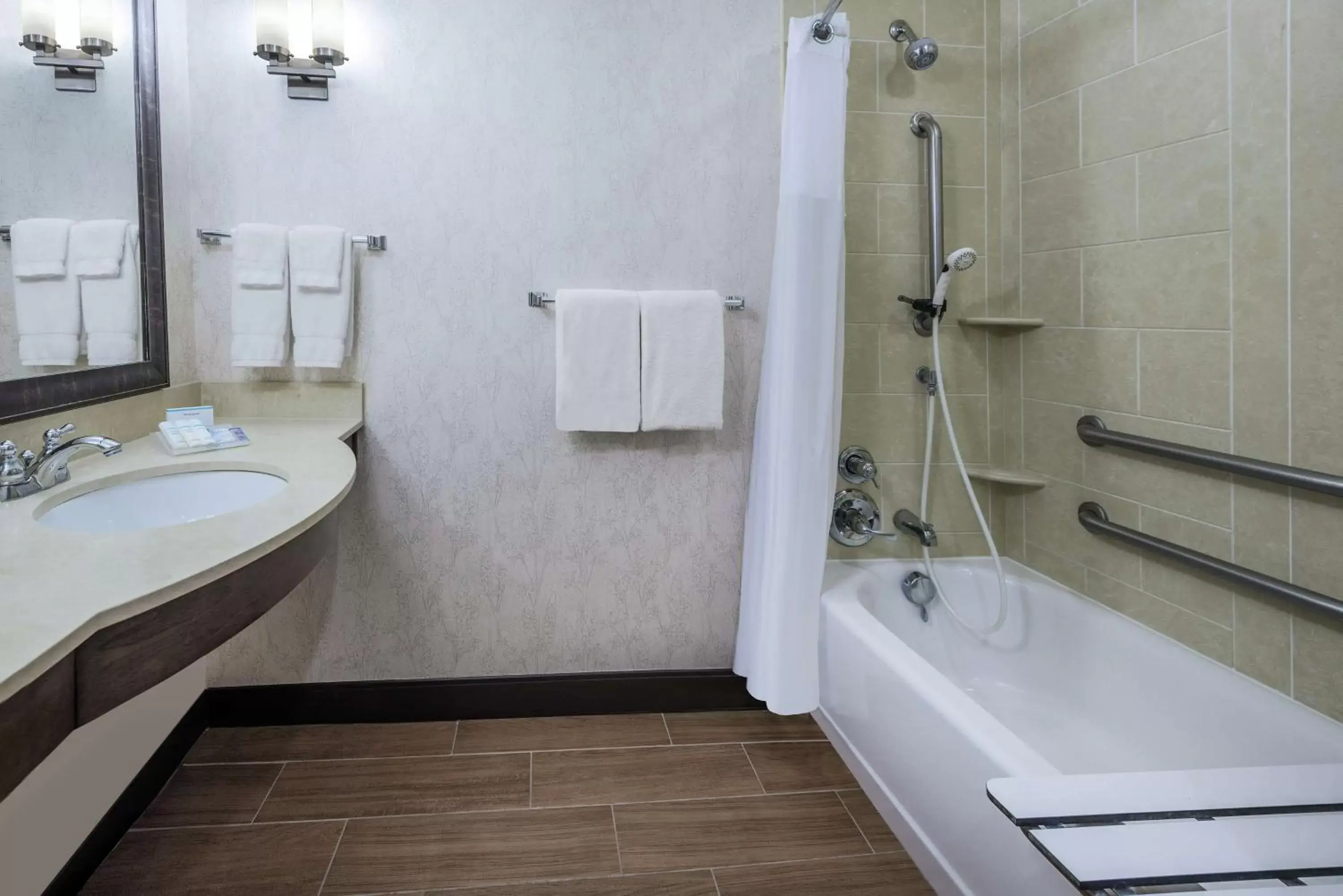 Bathroom in Hilton Garden Inn San Antonio/Rim Pass Drive