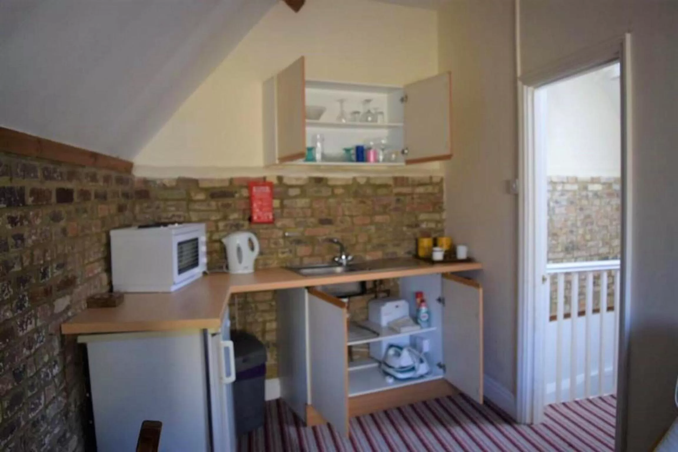 Kitchen or kitchenette in St Peters Bed and Breakfast