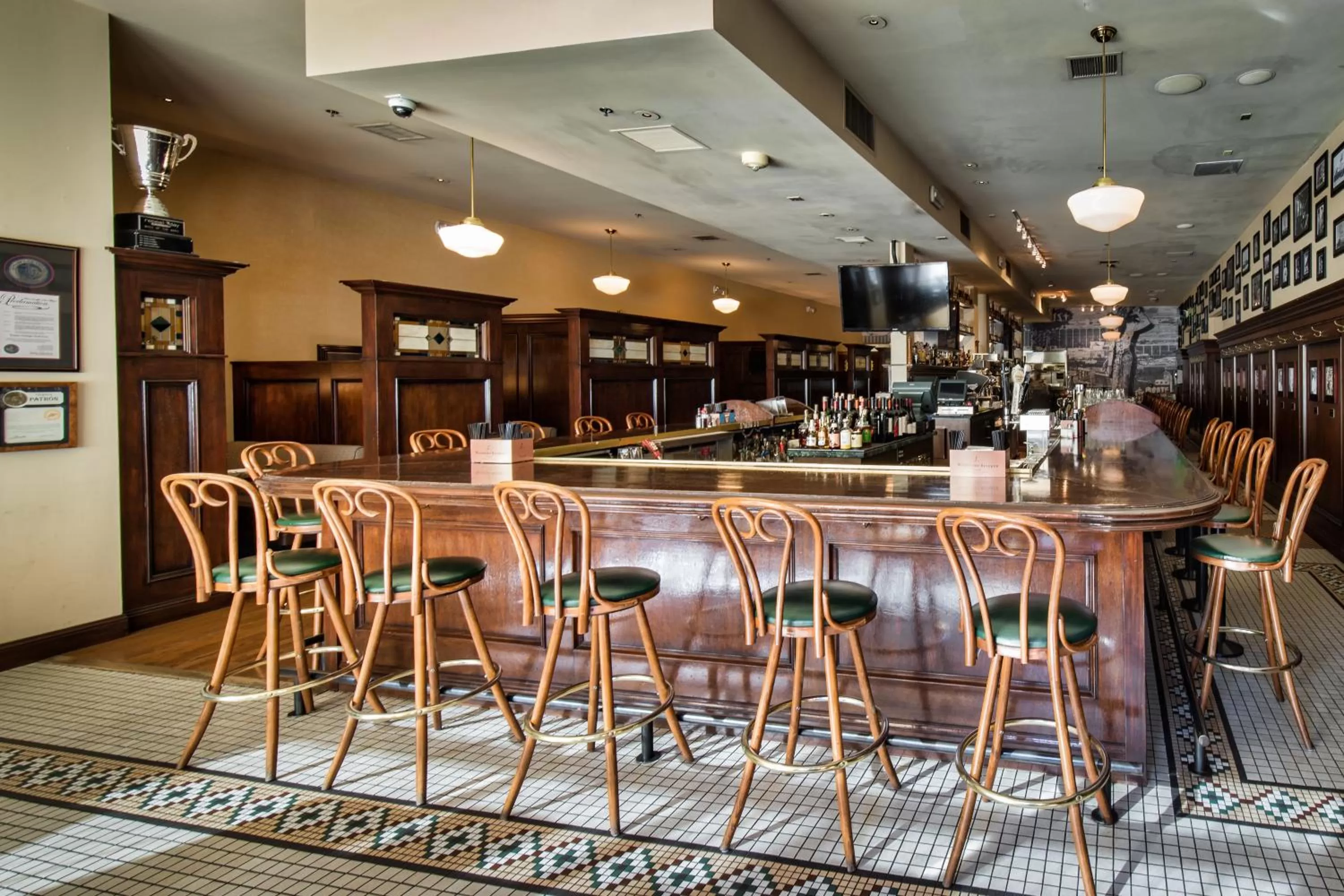 Restaurant/places to eat in Downtown Grand Hotel & Casino