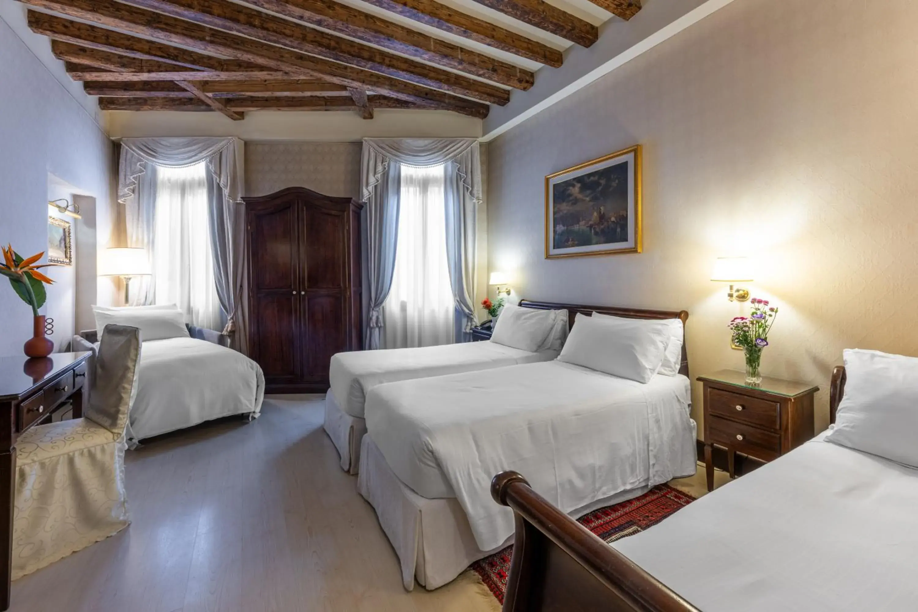 Photo of the whole room, Bed in Ca' Del Nobile