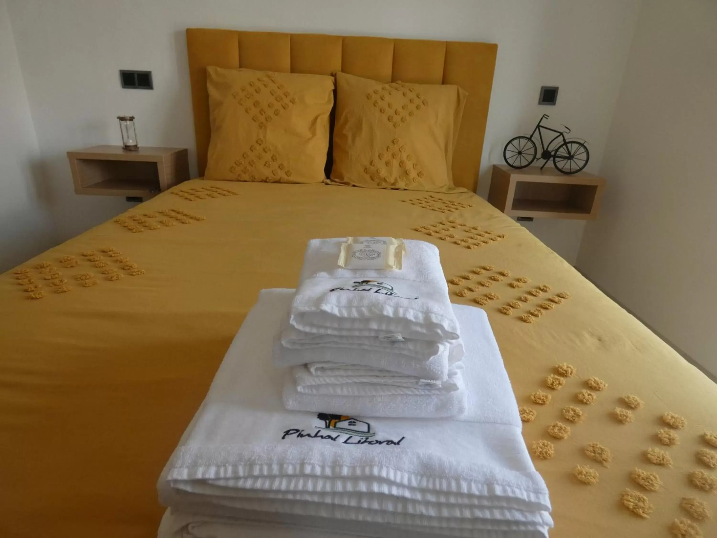 Bed in Pinhal Litoral