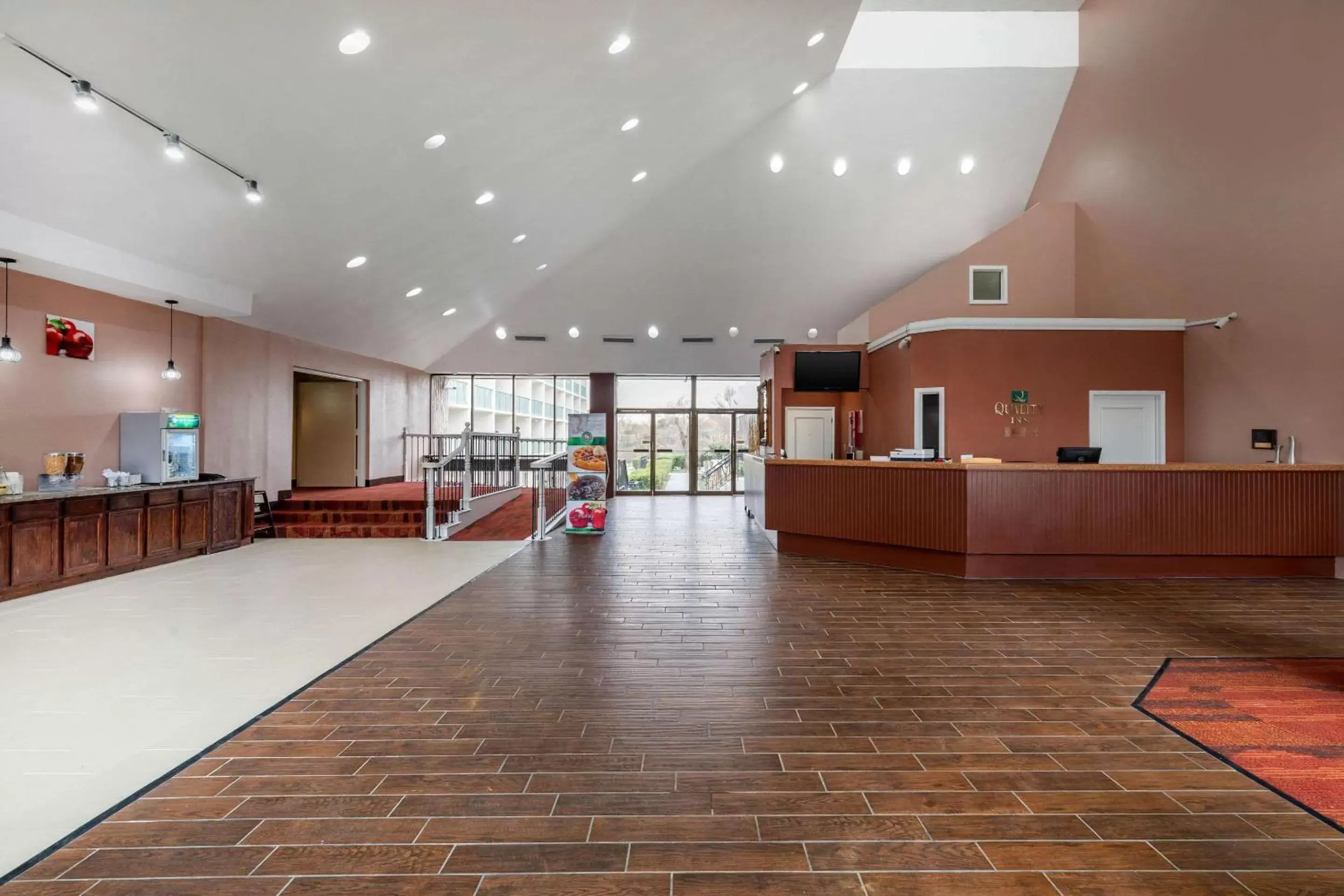 Lobby or reception in Quality Inn Tyler - Lindale