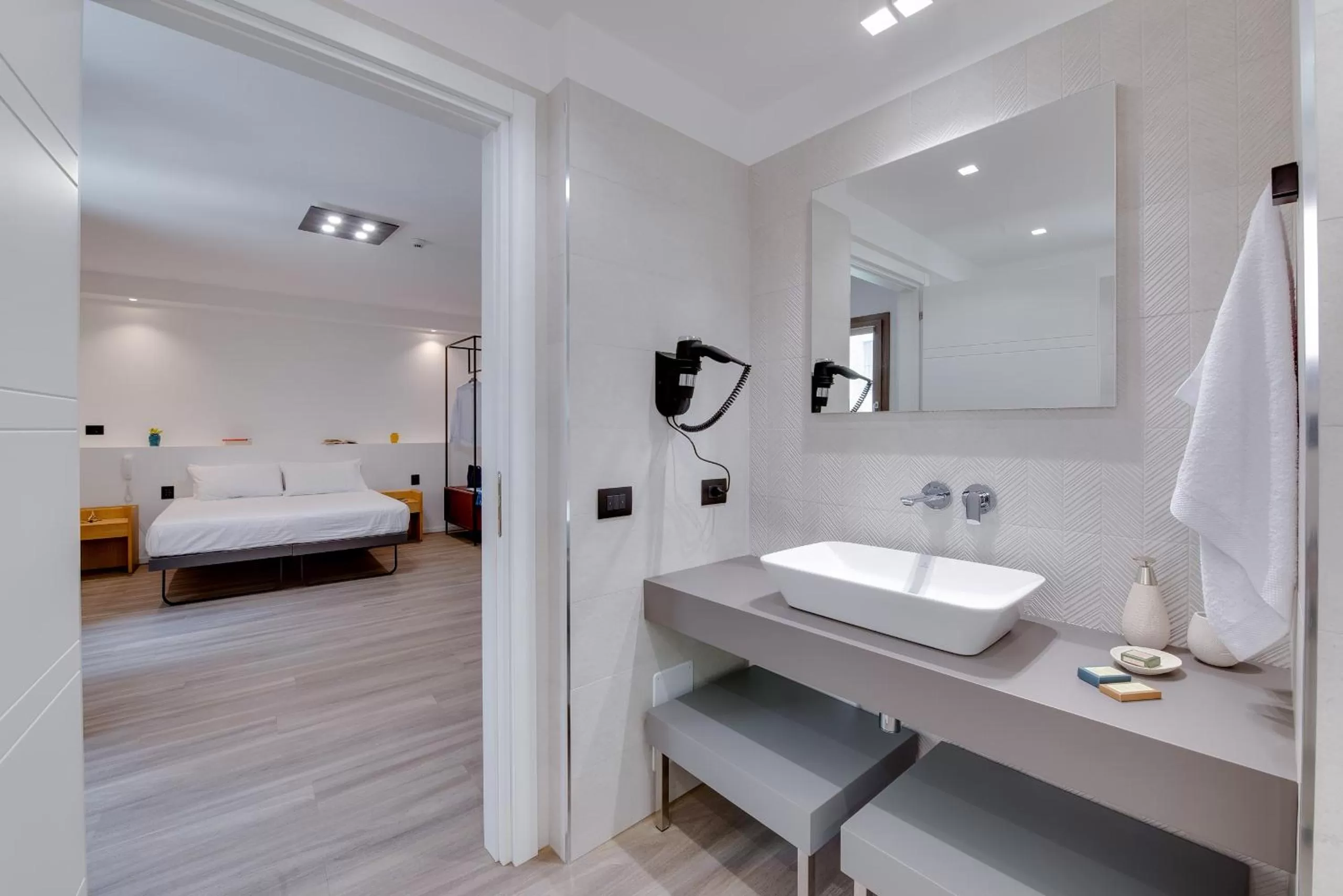 Photo of the whole room, Bed in RoccaRegina Hotel