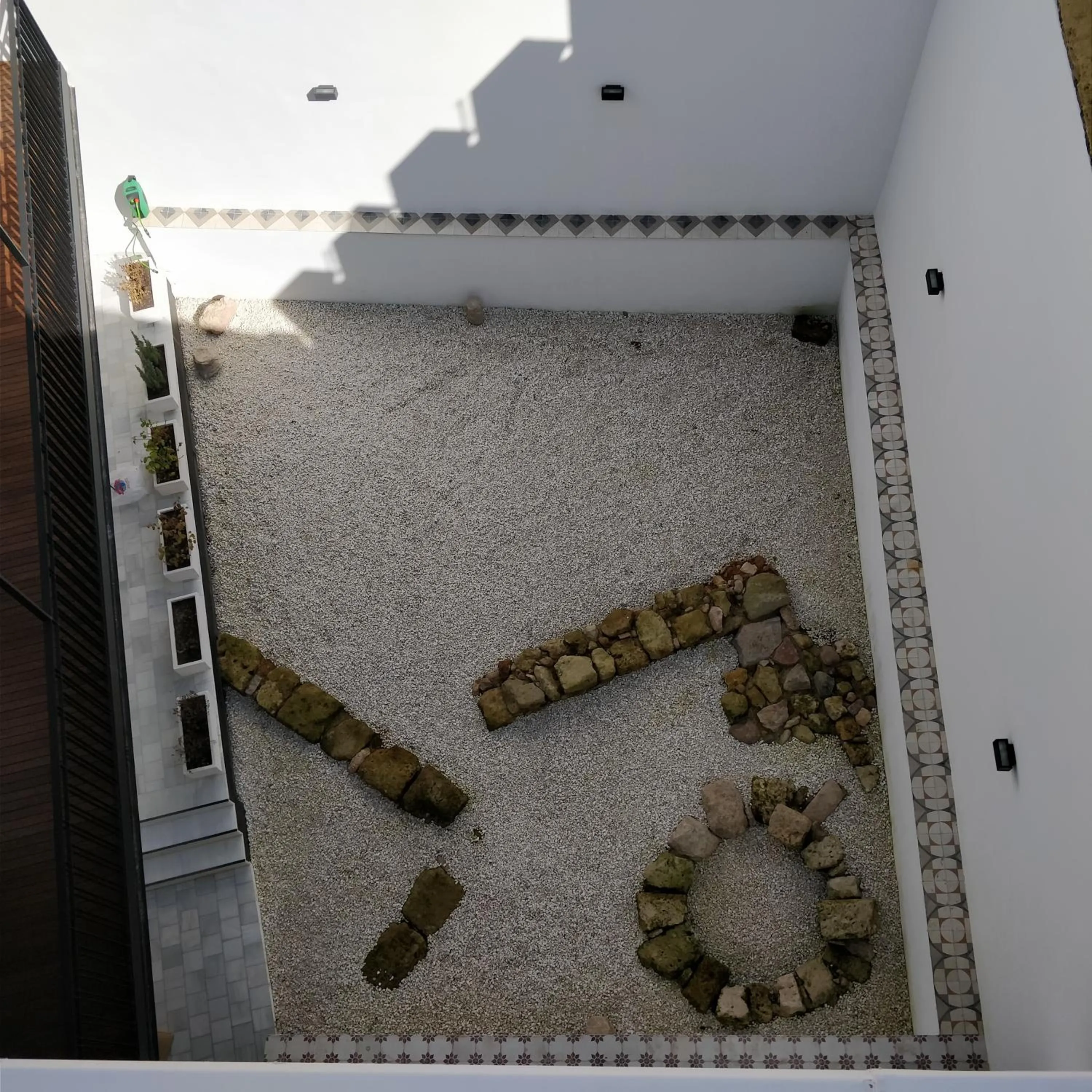 Decorative detail in Patios del Orfebre