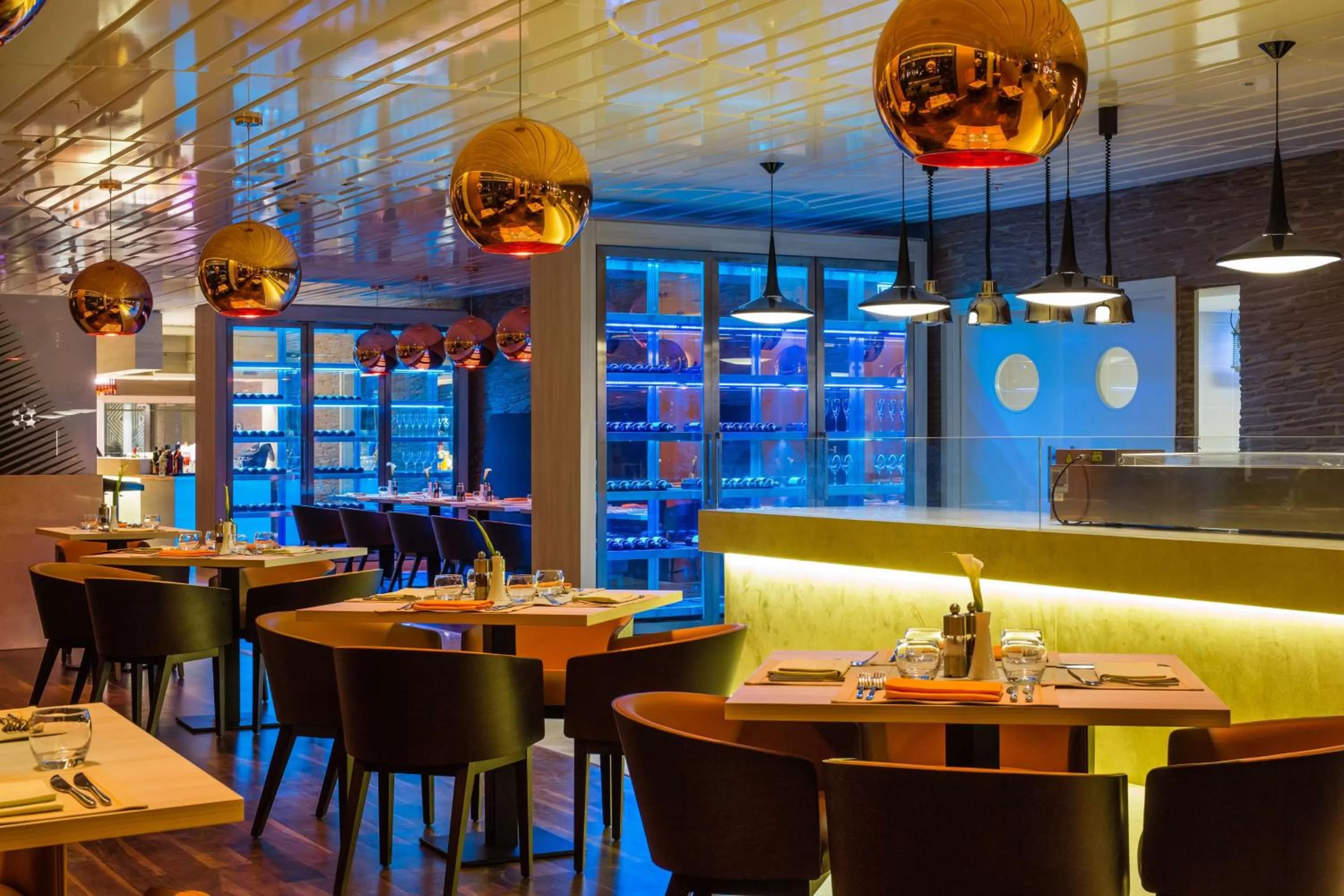 Restaurant/places to eat in Radisson Blu Hotel & Convention Centre Kigali