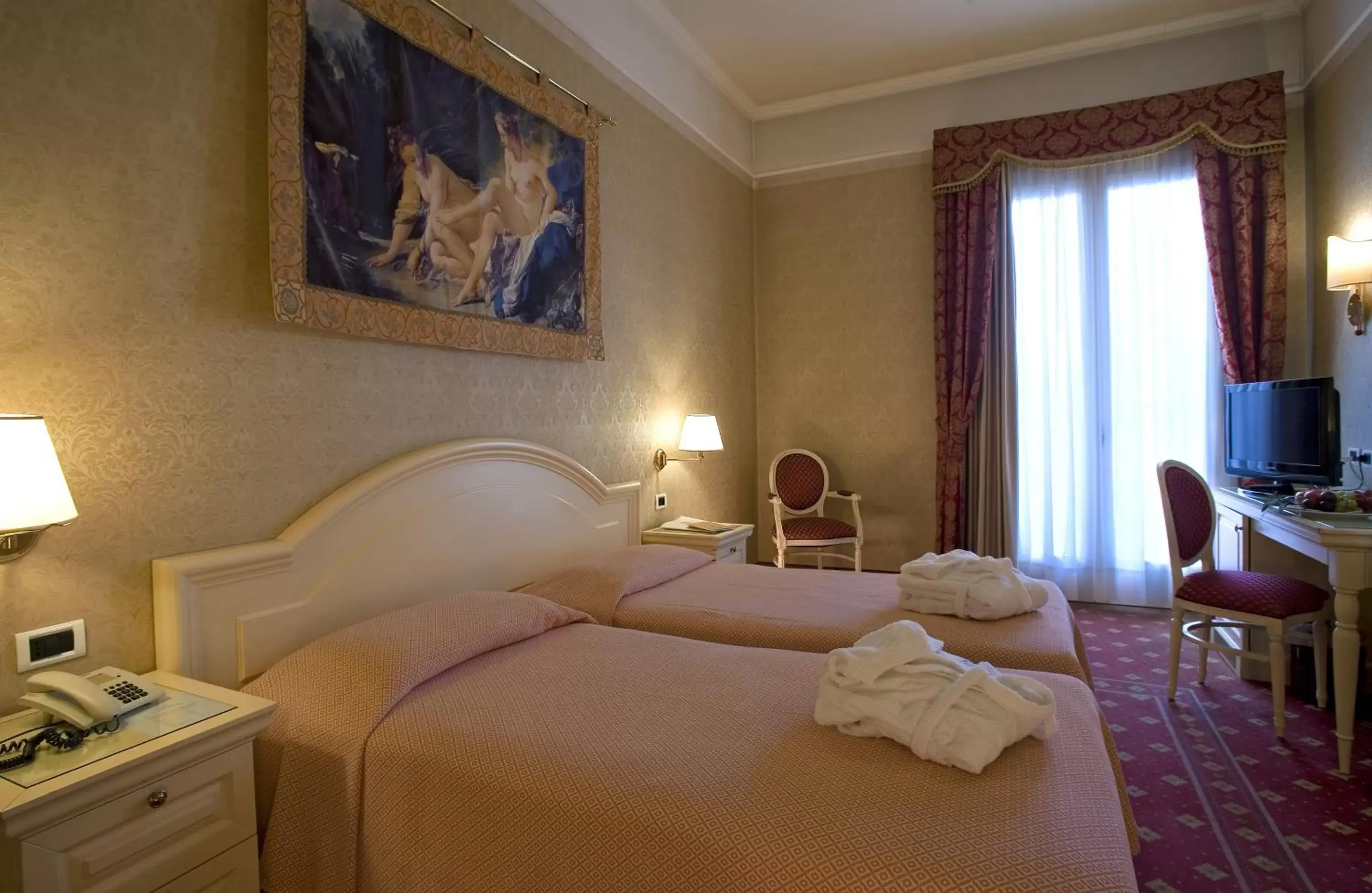 Bedroom, Bed in Hotel Terme Roma