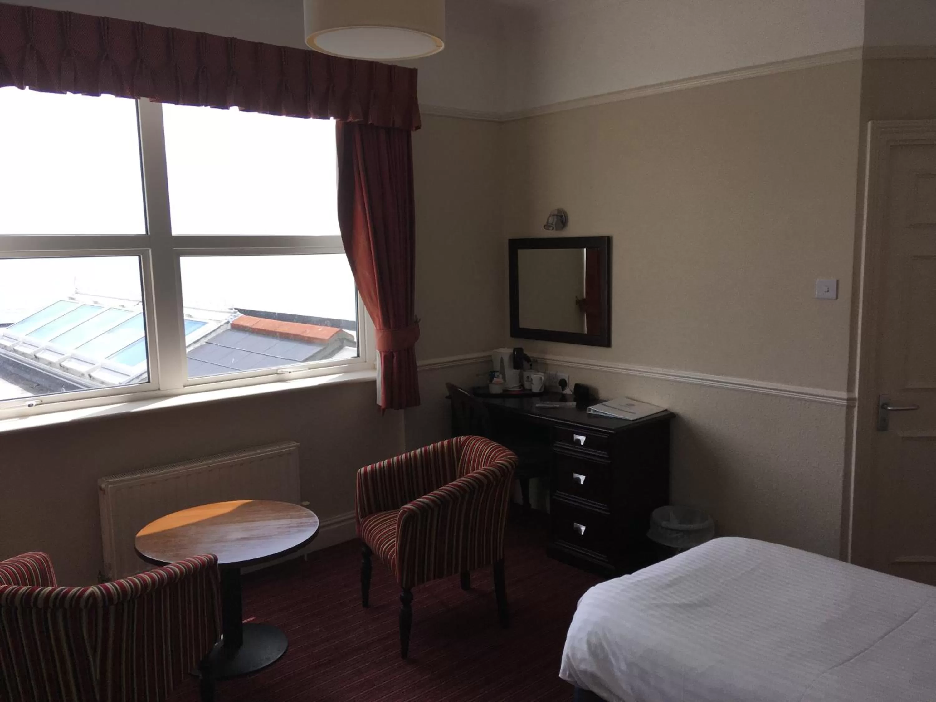 Coffee/tea facilities, Bed in Best Western Hotel Hatfield