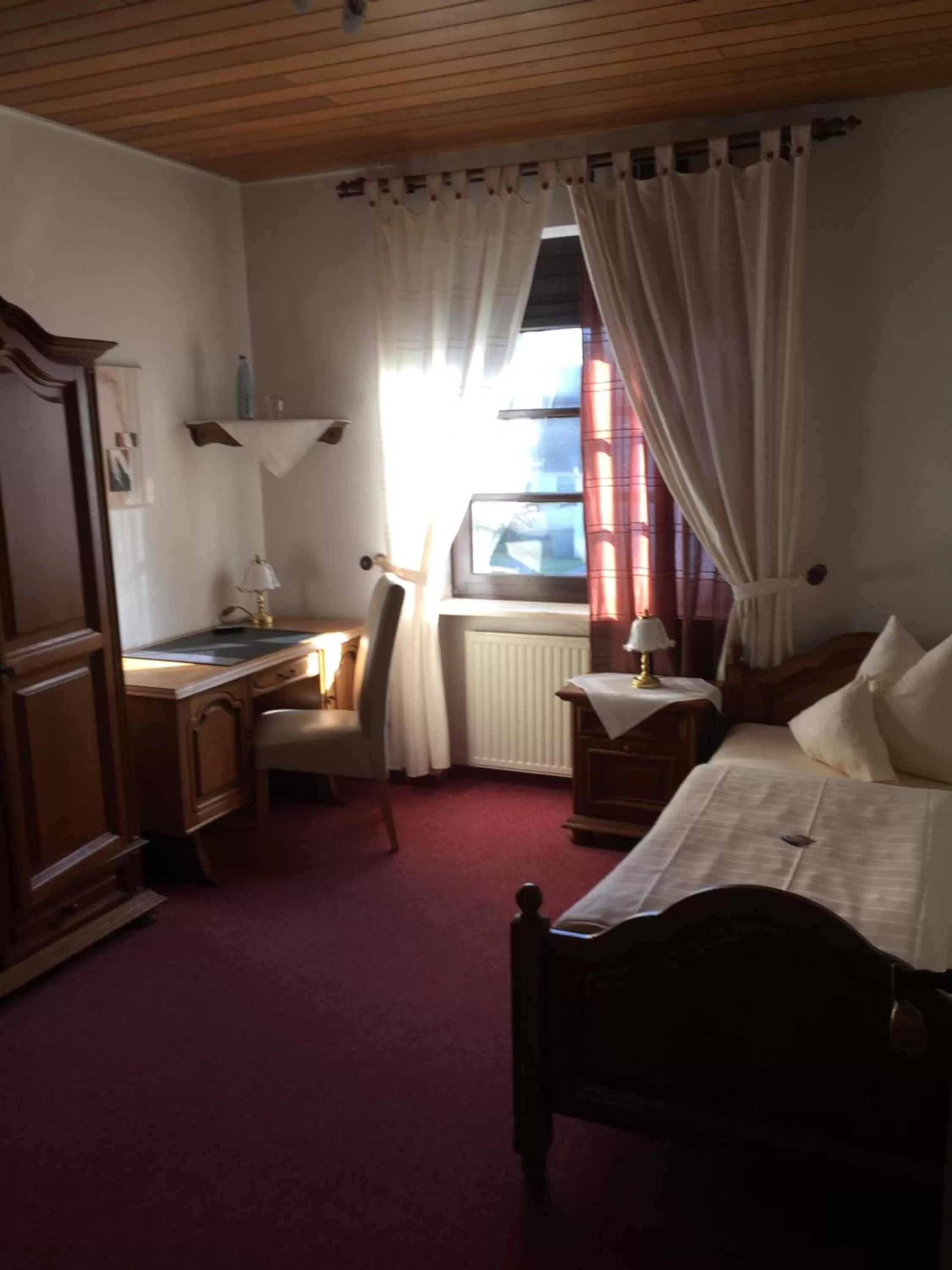 Photo of the whole room, Bed in Landhaus Waldziegelhütte