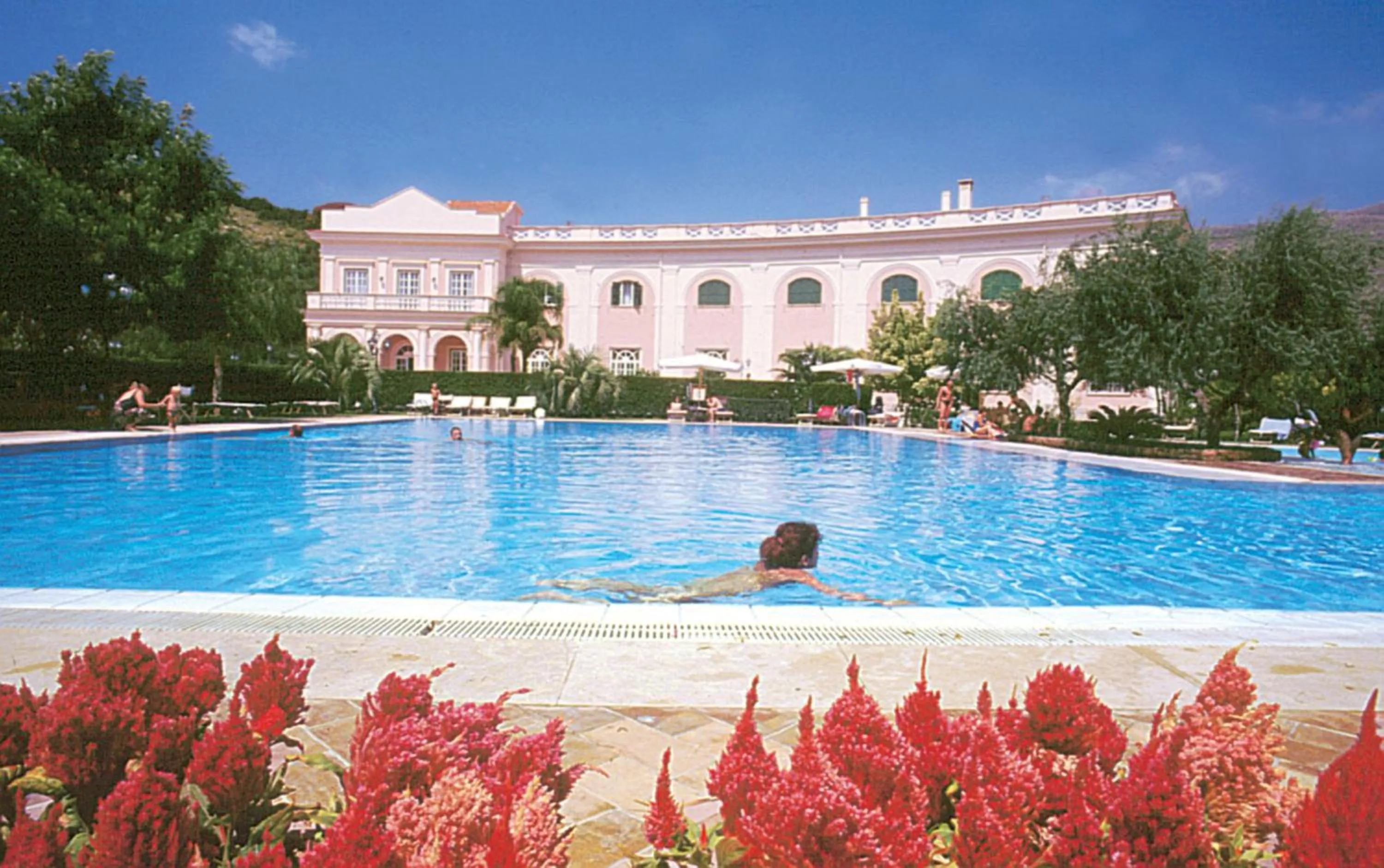 Swimming pool in Villa Irlanda Grand Hotel