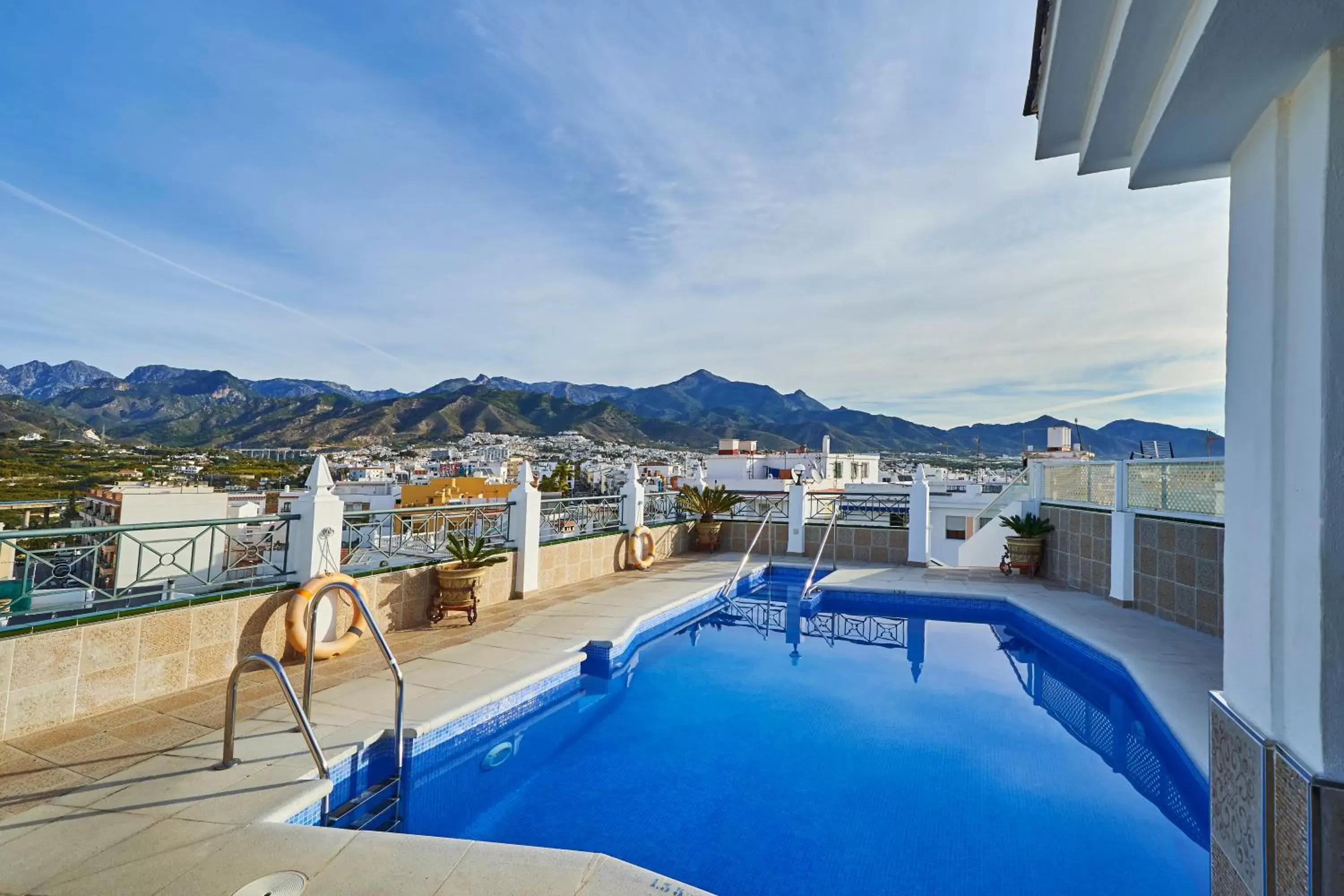 Swimming Pool in Hotel Bajamar Centro