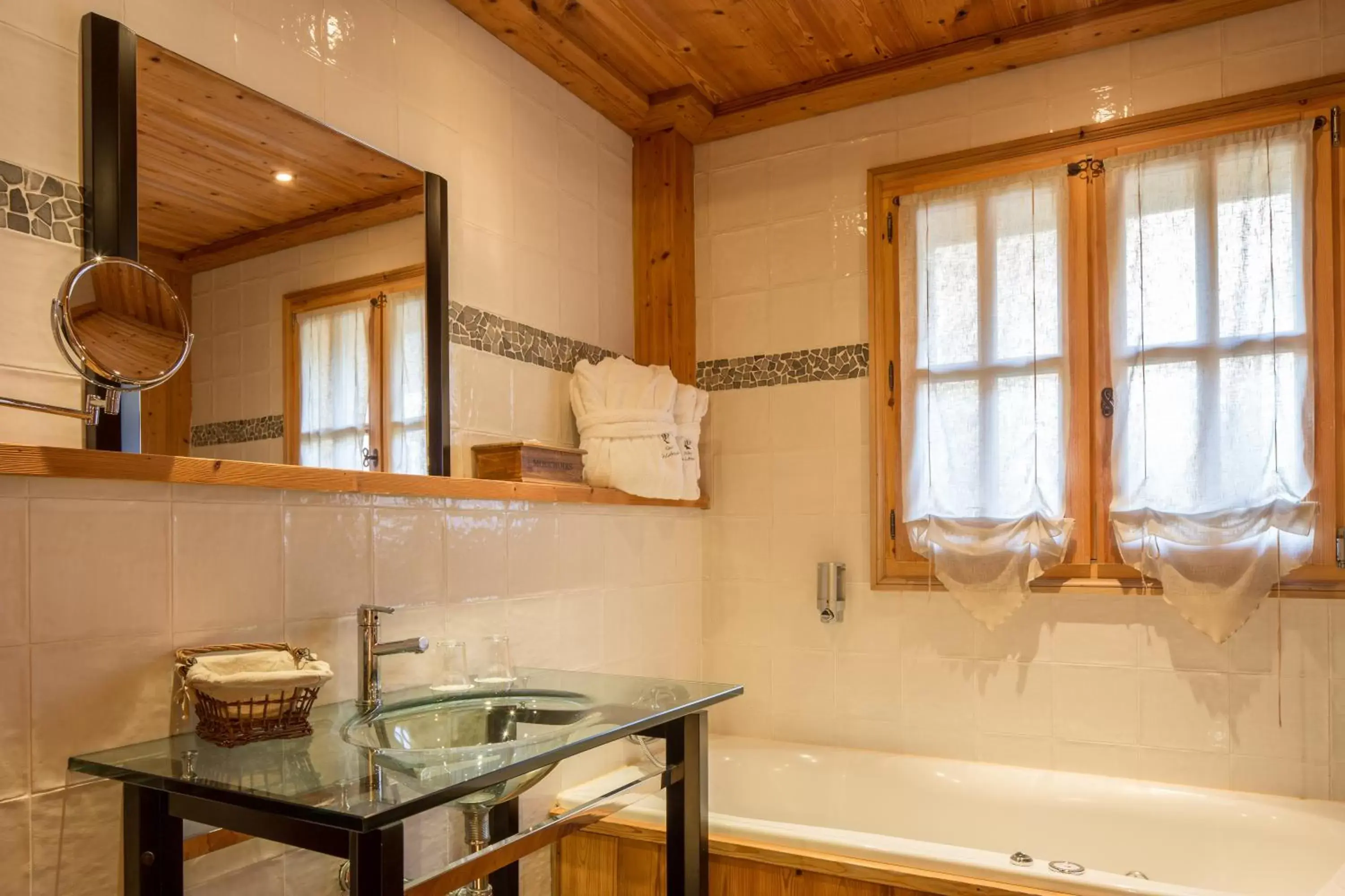 Bathroom in Hôtel Le Labrador