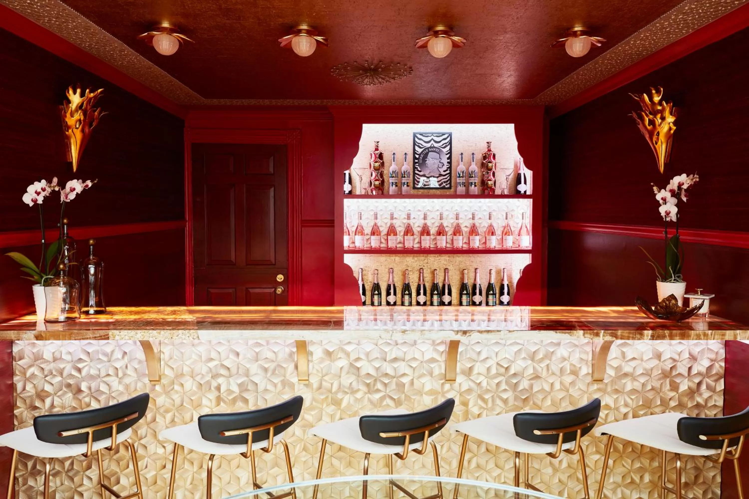 Lounge or bar in The Cornell Inn, Lenox & The Berkshires