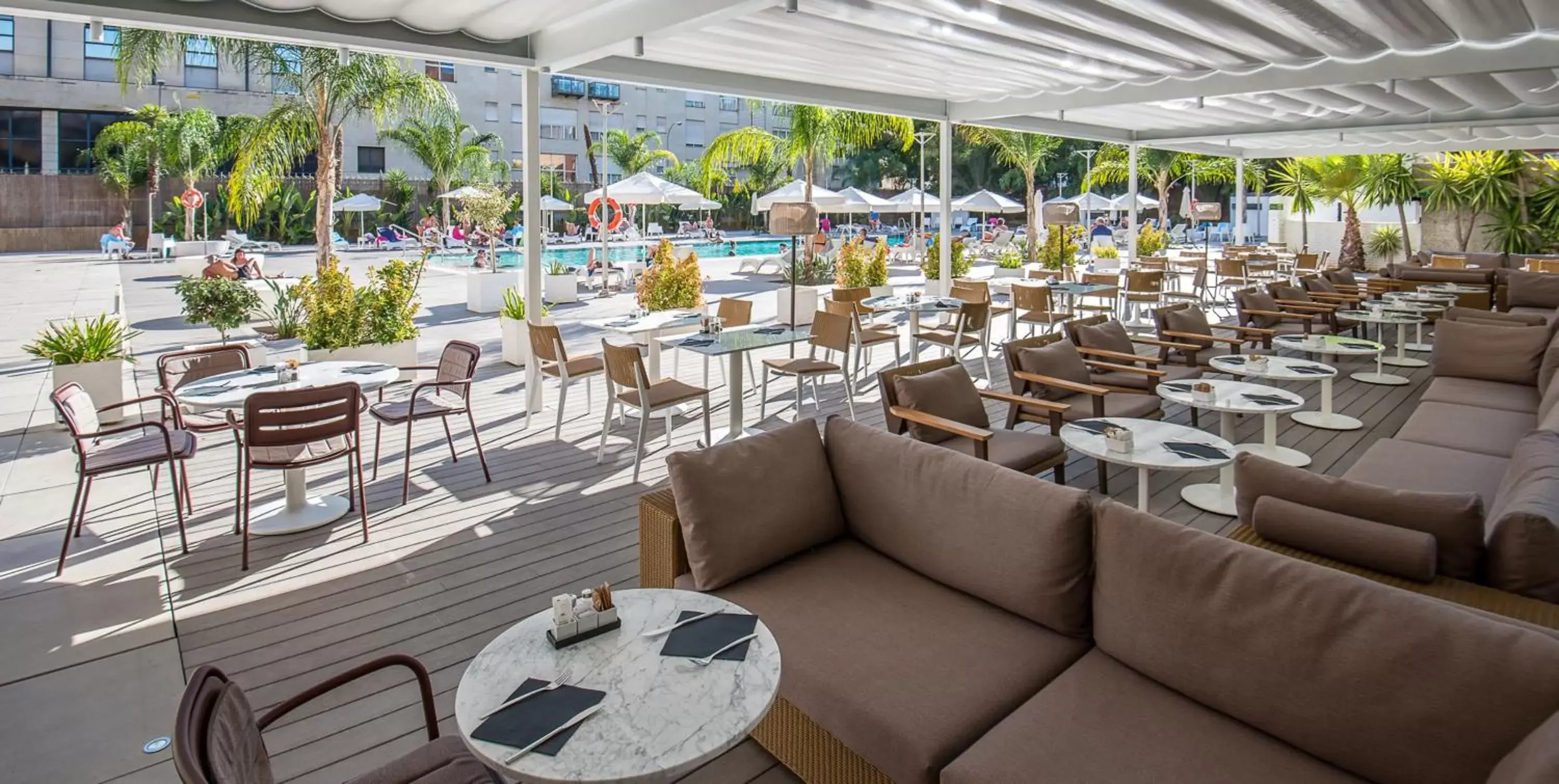 Garden, Restaurant/Places to Eat in Melia Lebreros