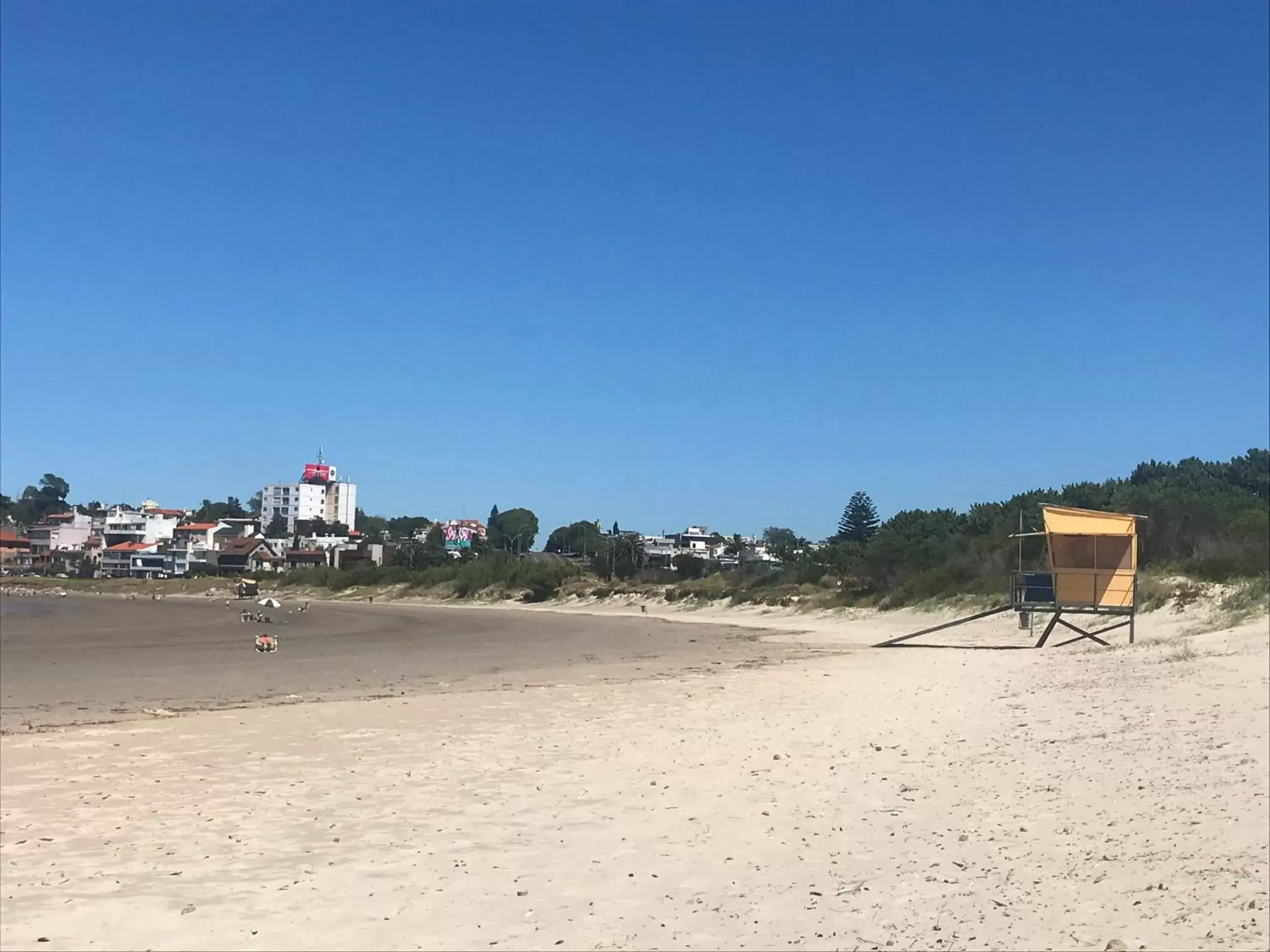 Beach in Mercure Montevideo Punta Carretas