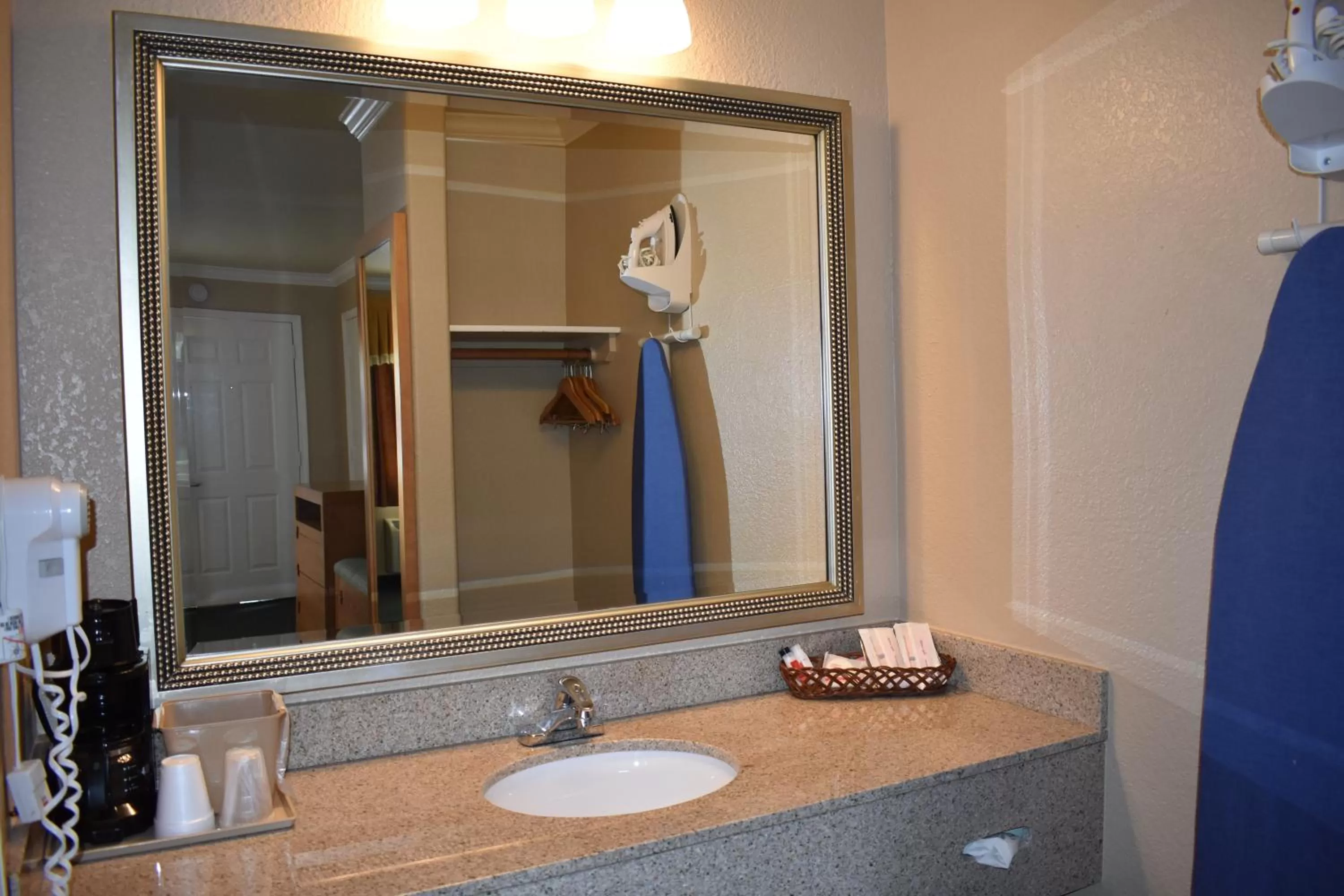 Bathroom in Lake Point Lodge