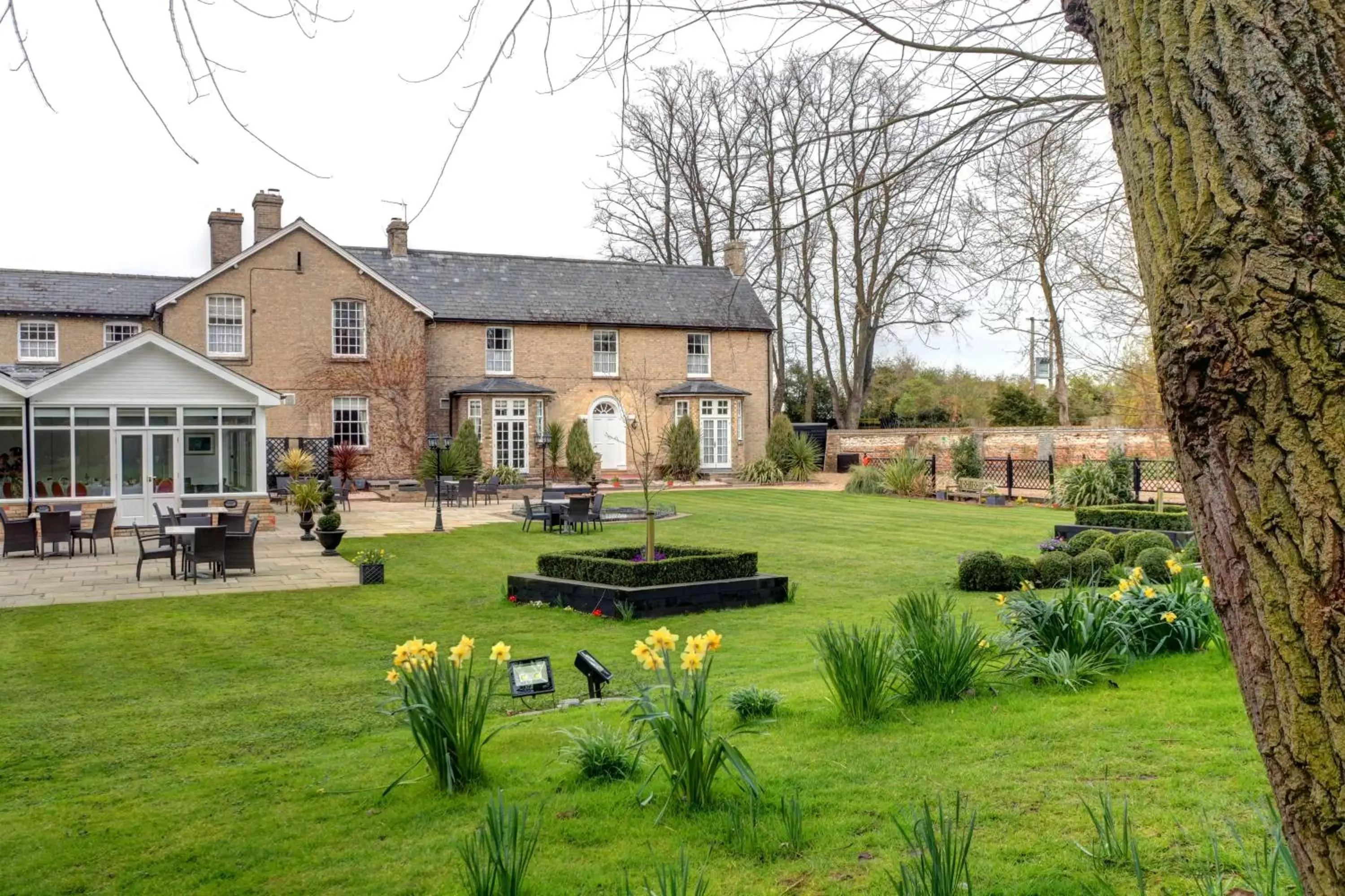 Property building, Garden in Quy Mill Hotel & Spa, Cambridge