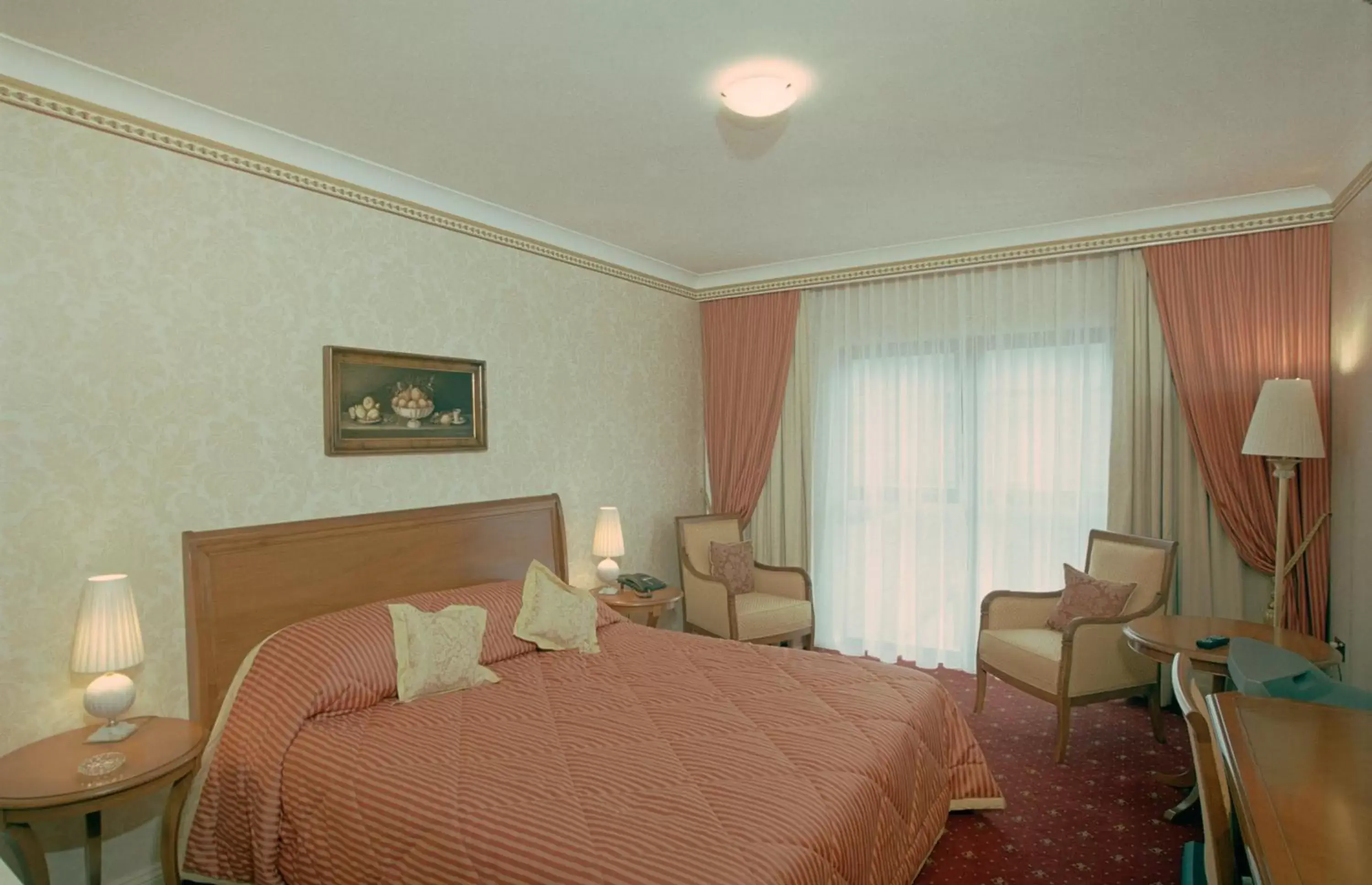Bedroom, Bed in Tre-Ysgawen Hall & Spa