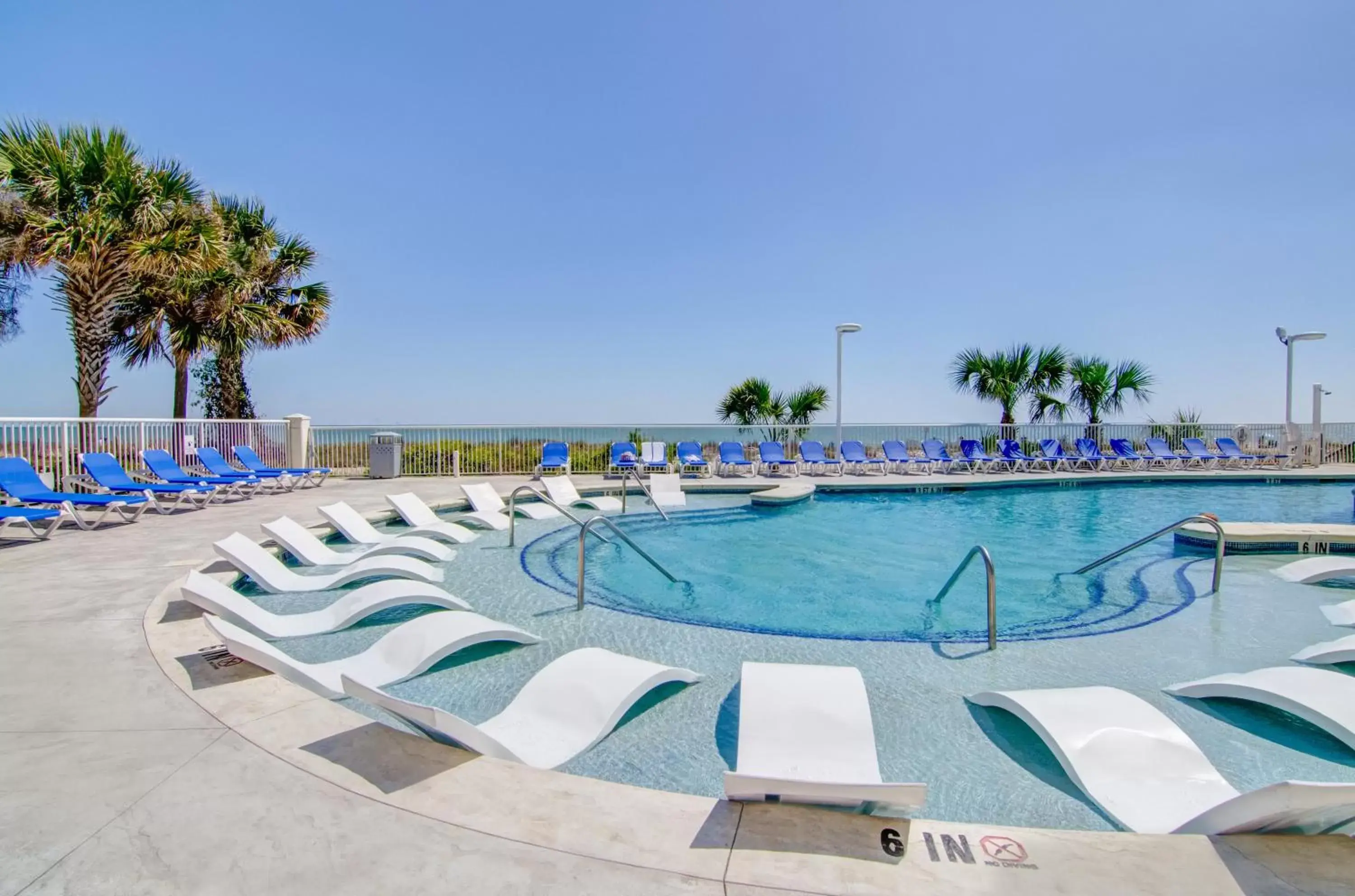 Swimming Pool in Hotel Blue