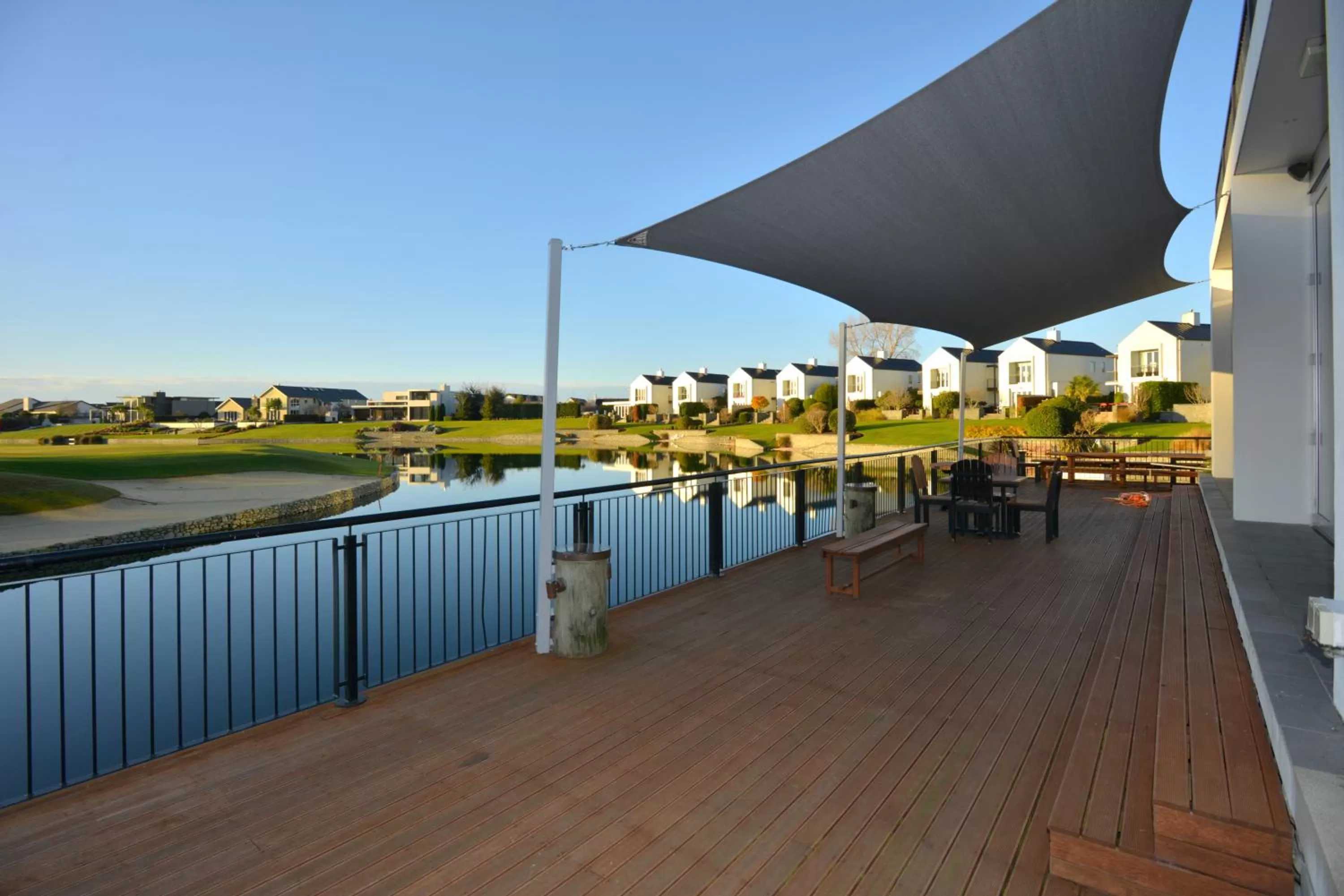 Restaurant/places to eat in Peppers Clearwater Resort