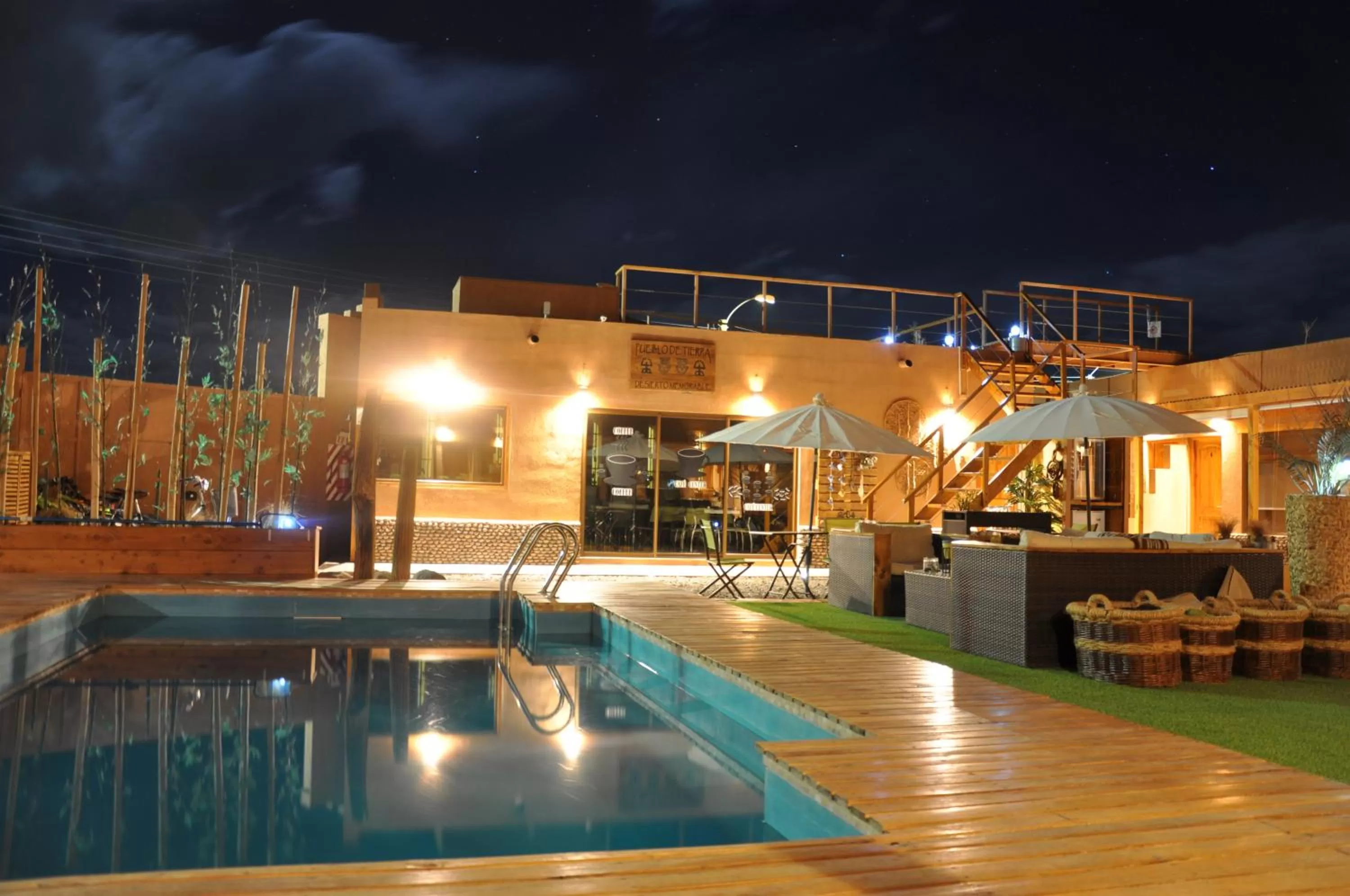 Night in Hoteles Pueblo de Tierra