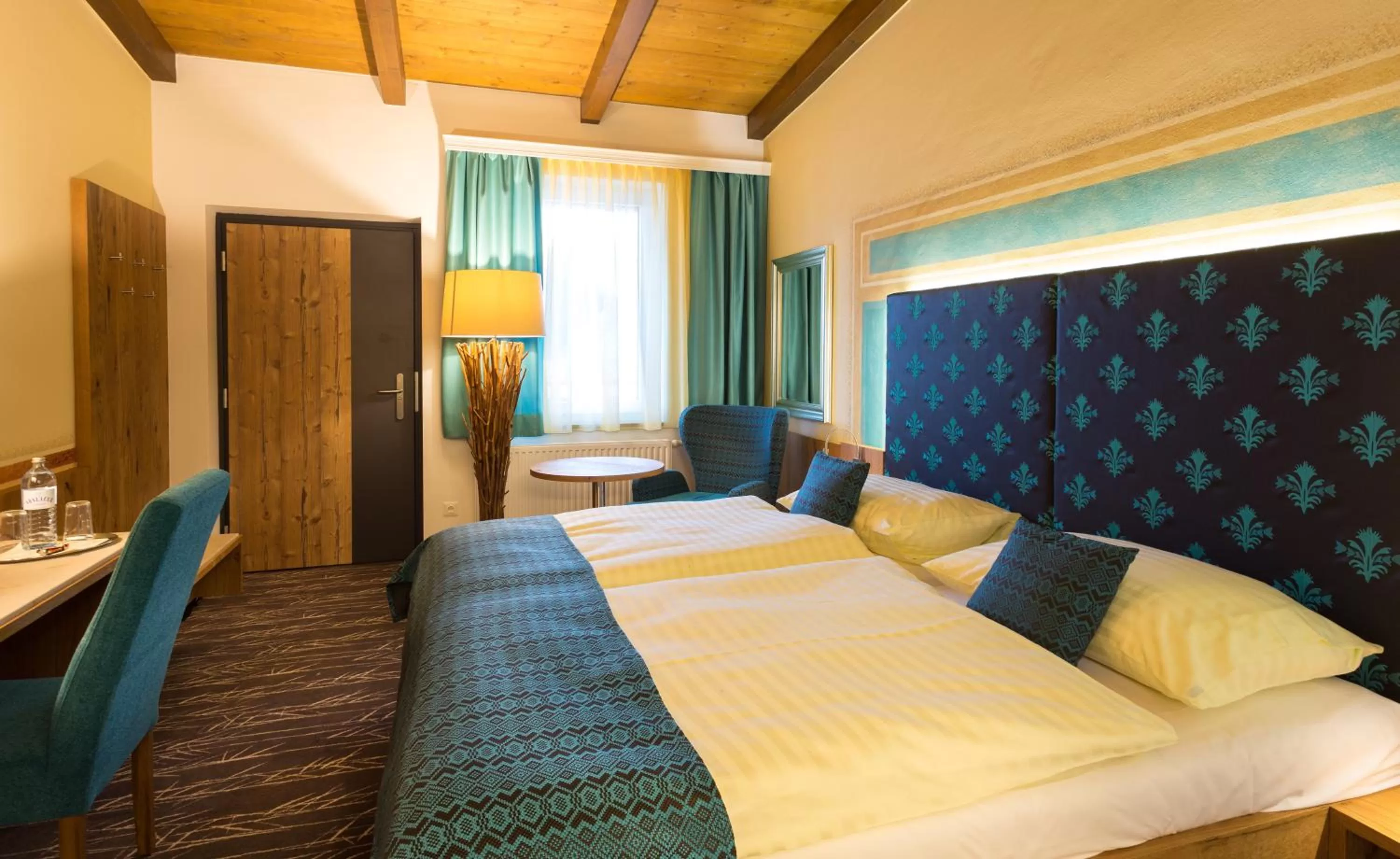 Bedroom, Bed in Hotel Schlof Guat