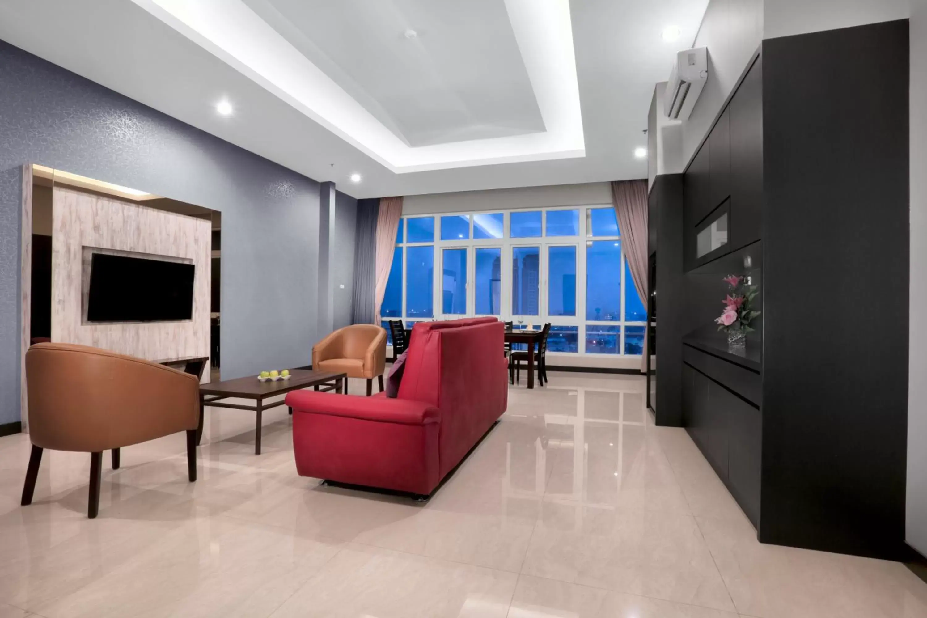 Living room, Seating Area in favehotel S. Parman Medan