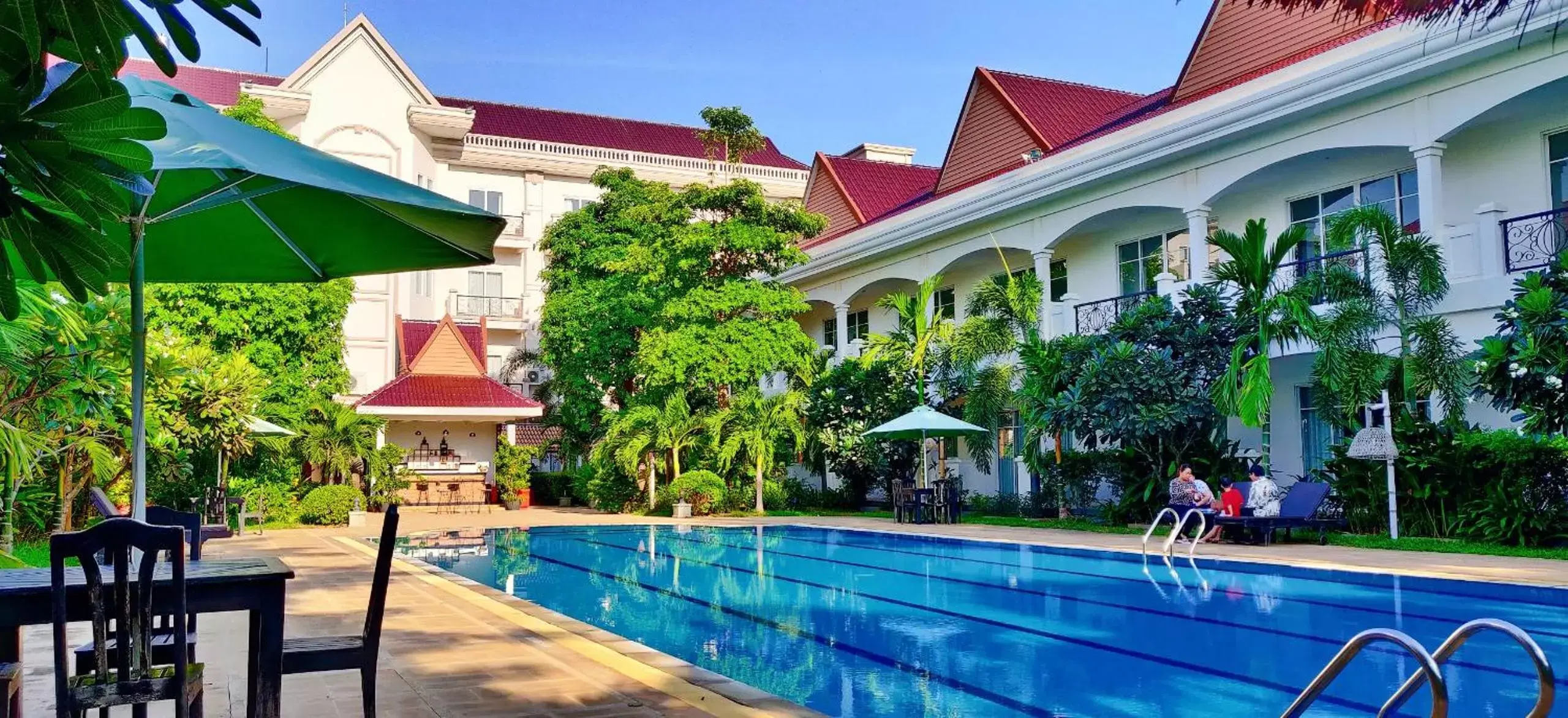 Pool view in Glorious Hotel Pool view in Glorious Hotel