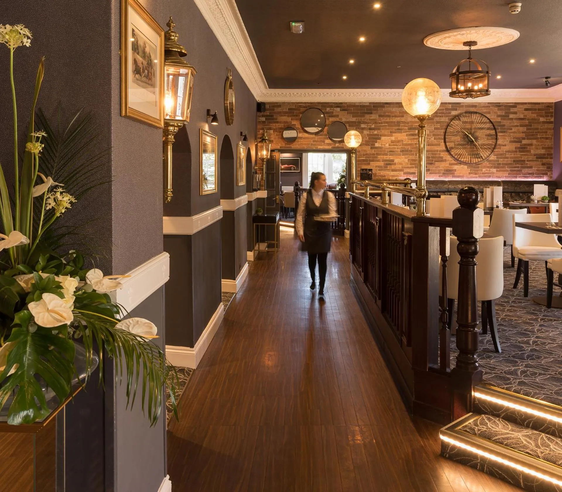 Restaurant/places to eat in The Devon Hotel