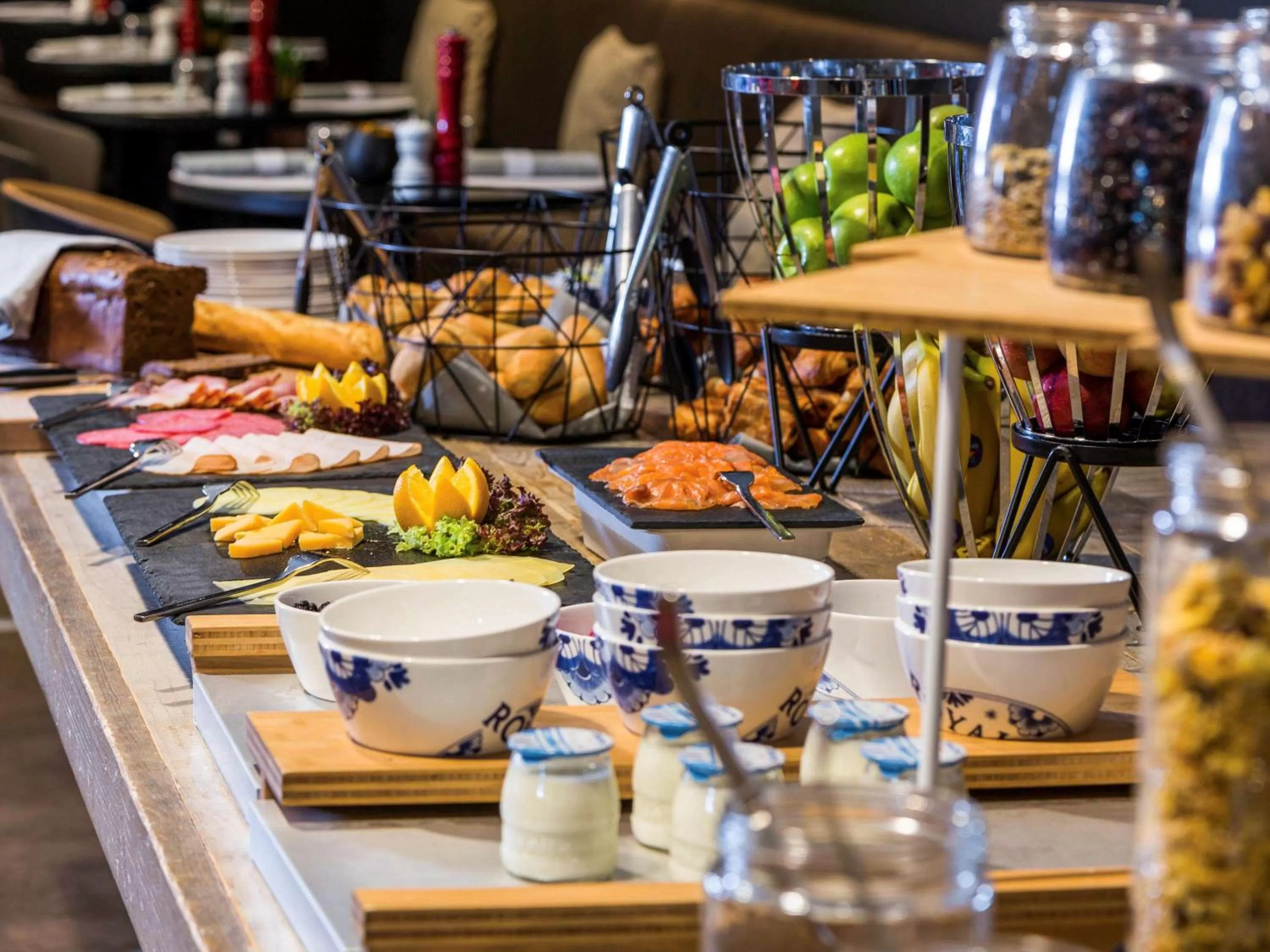 Restaurant/places to eat in Mercure Amsterdam City Hotel