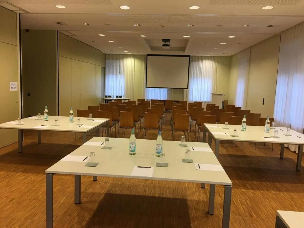 Business facilities in Hotel-Résidence Am Klouschter