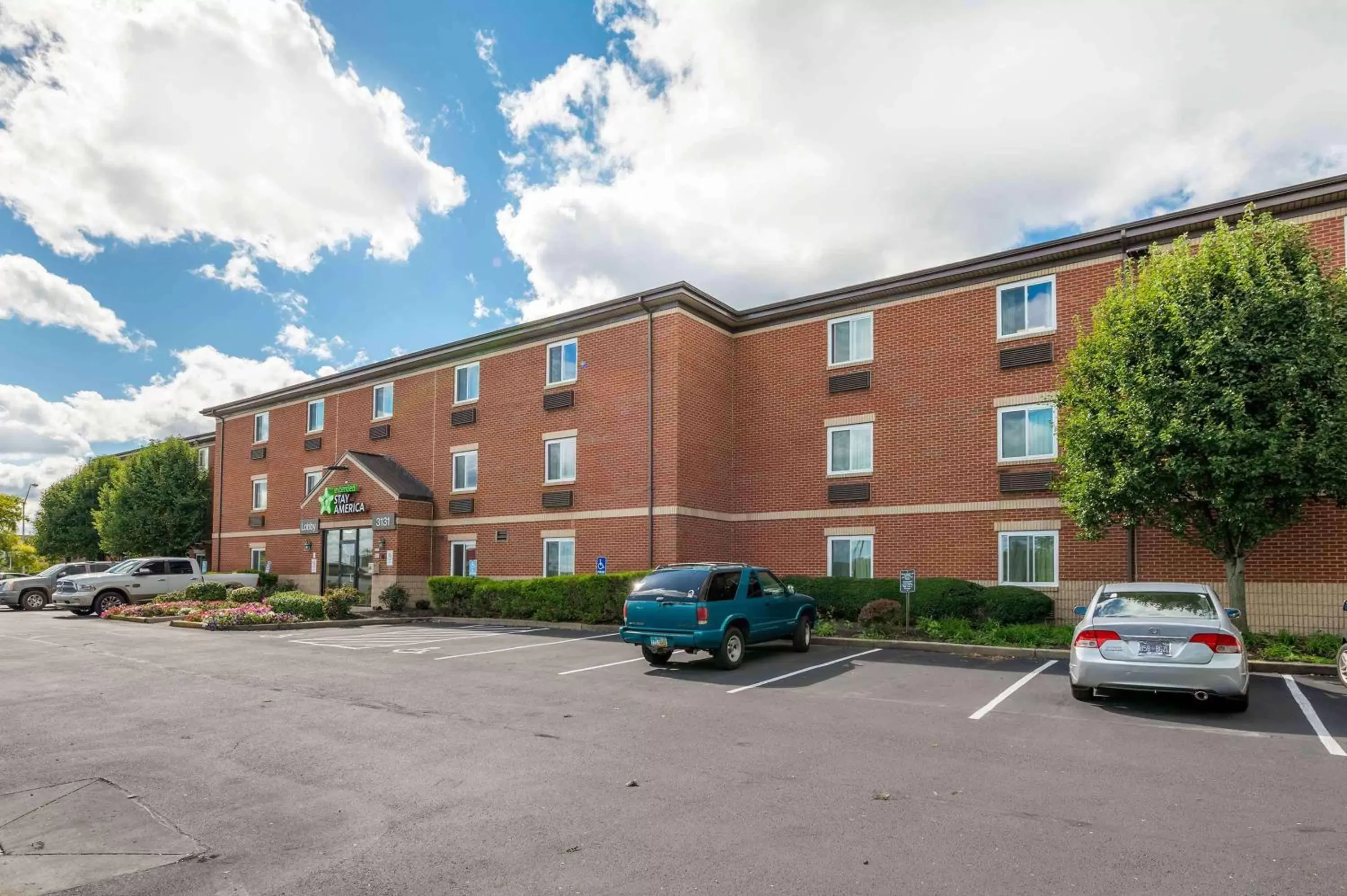 Property Building in Extended Stay America Suites - Dayton - Fairborn