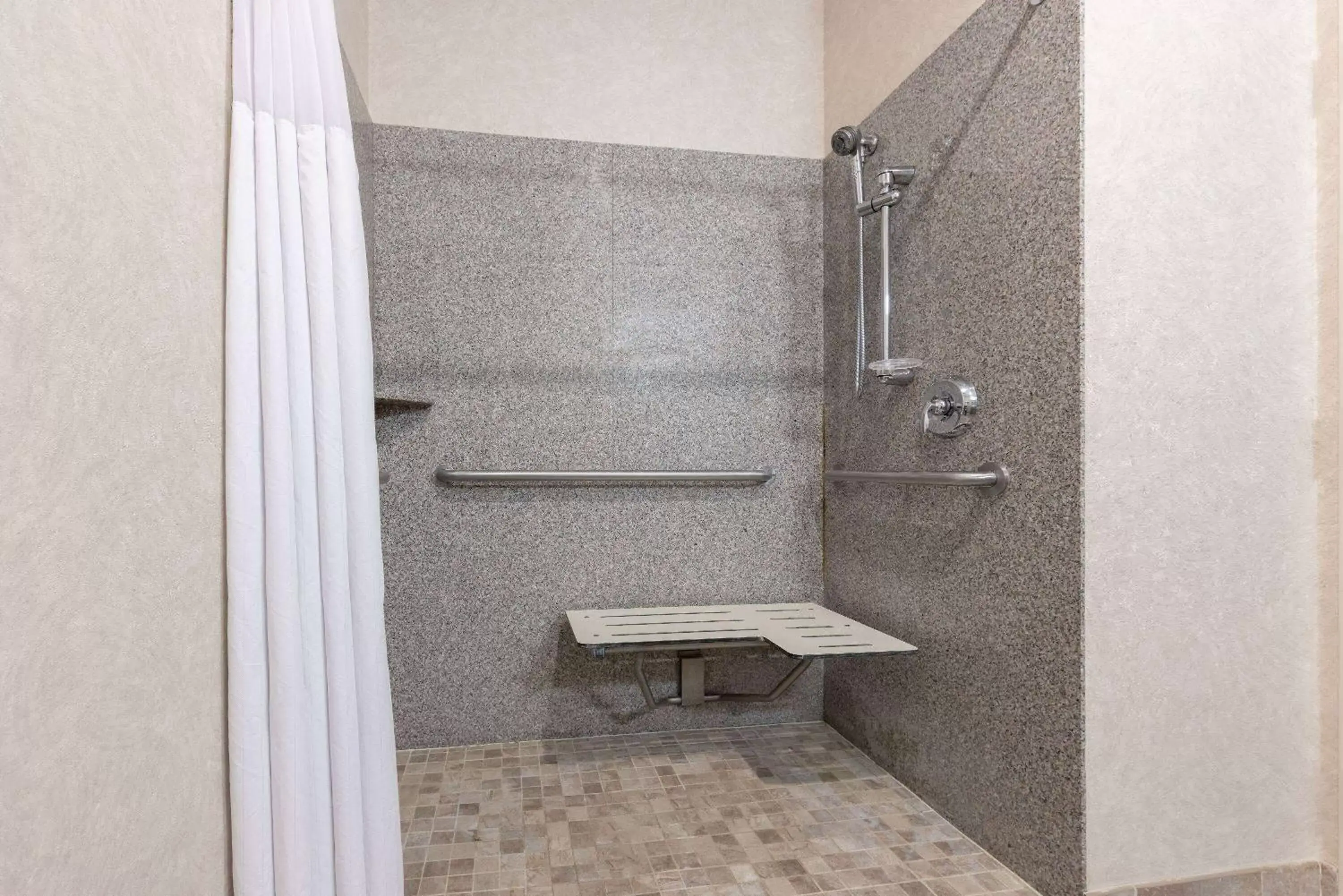 Shower, Bathroom in Baymont by Wyndham Pratt