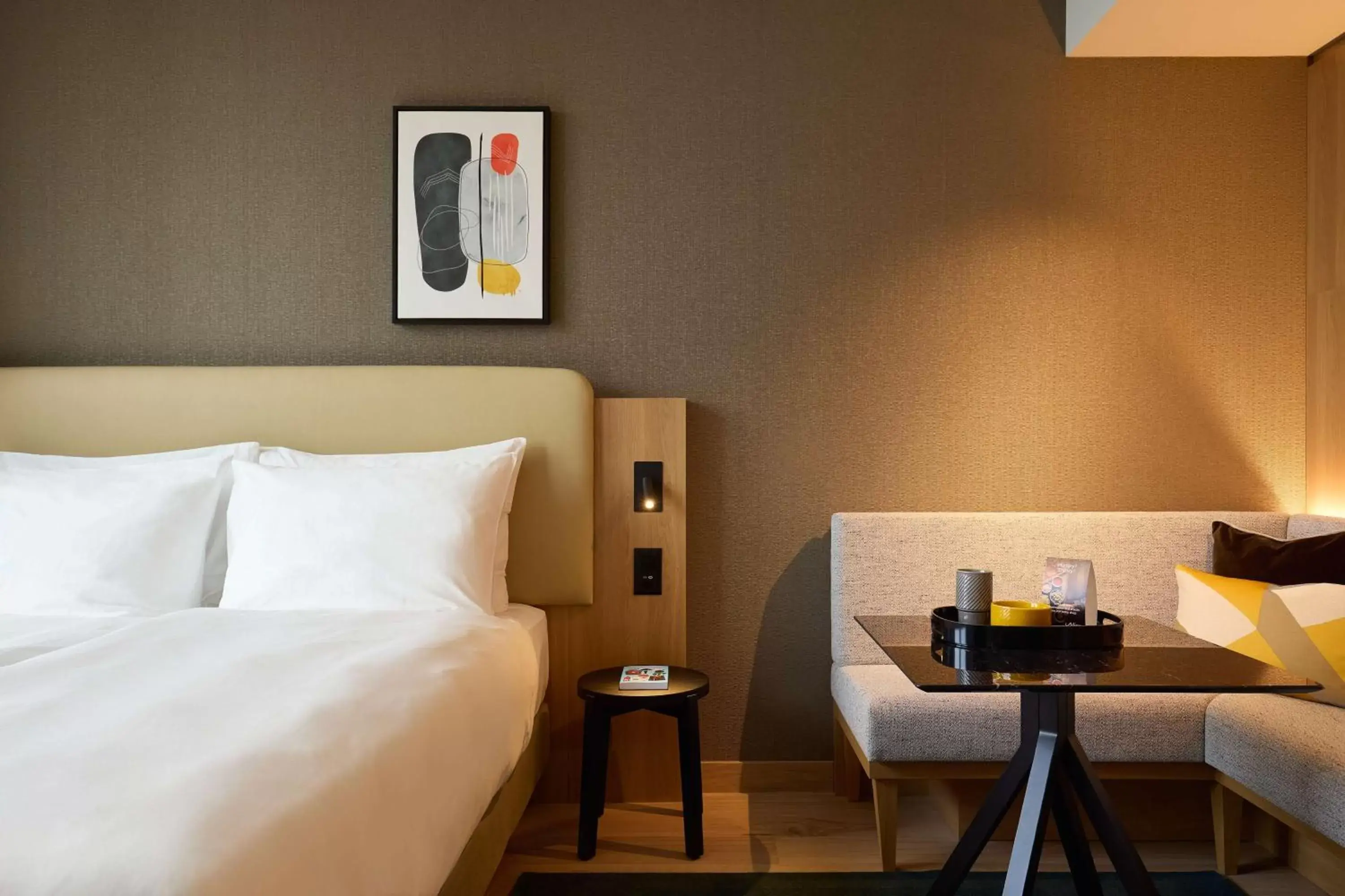 Bedroom, Bed in Adina Apartment Hotel Geneva
