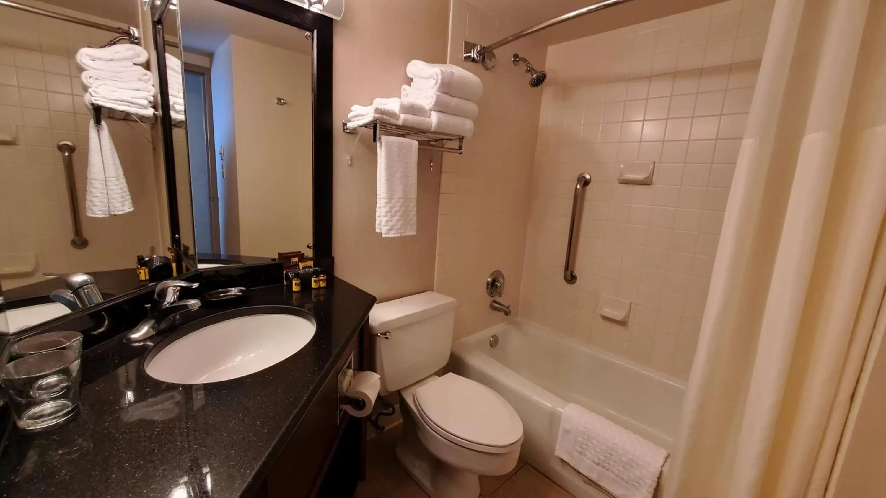 Bathroom in Best Western Plus Coeur d'Alene Inn