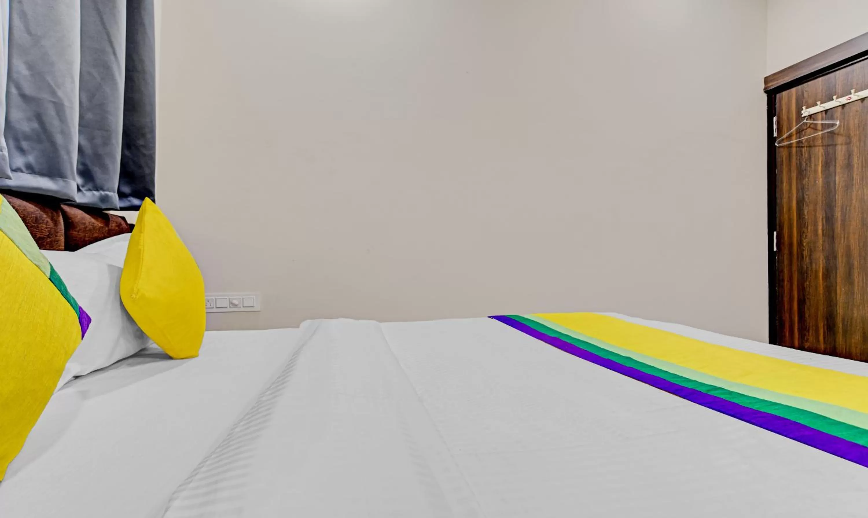 Bed in Hotel Anand Shree Near Airport,Indore