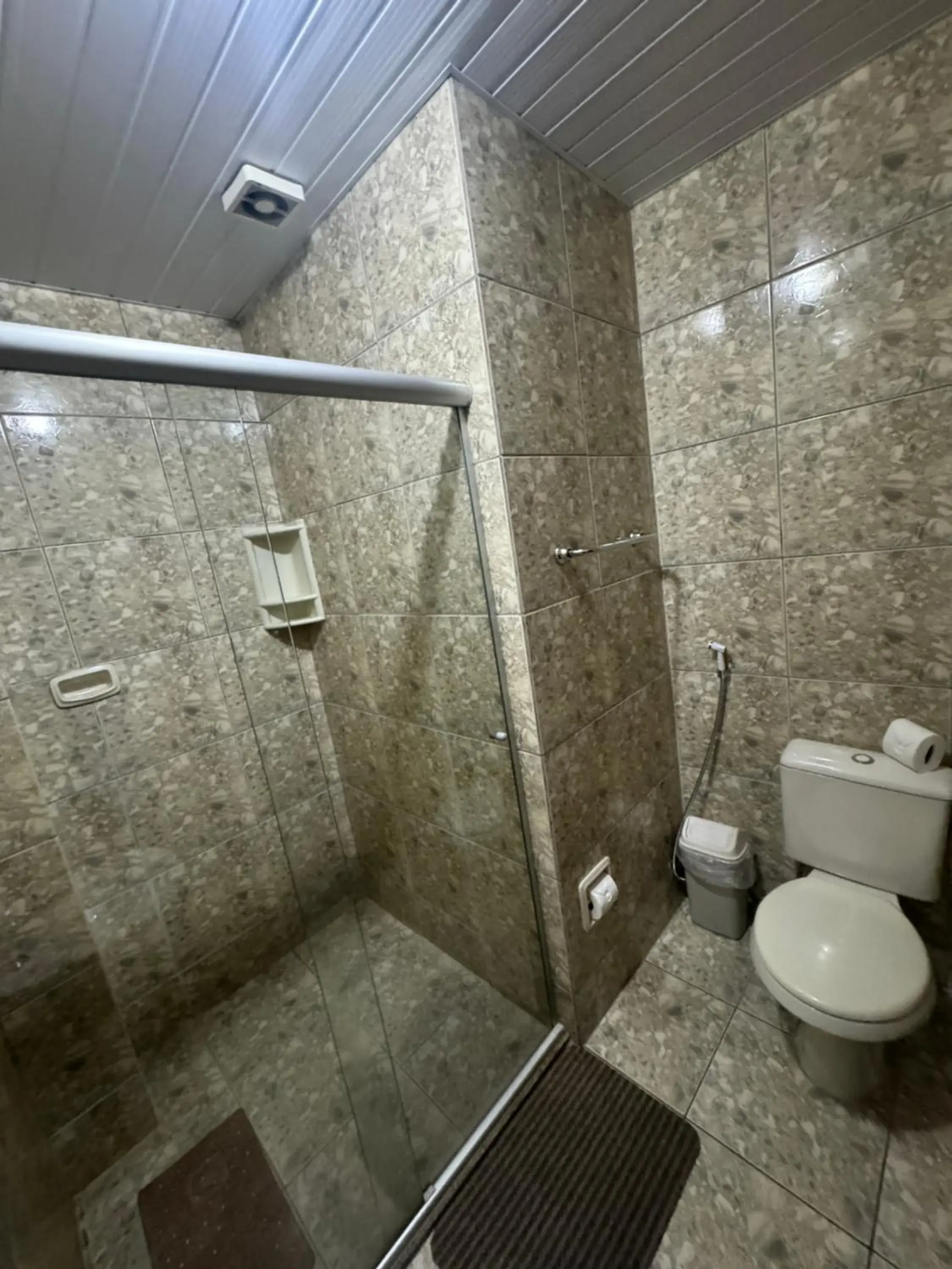 Bathroom in Hotel Garnier