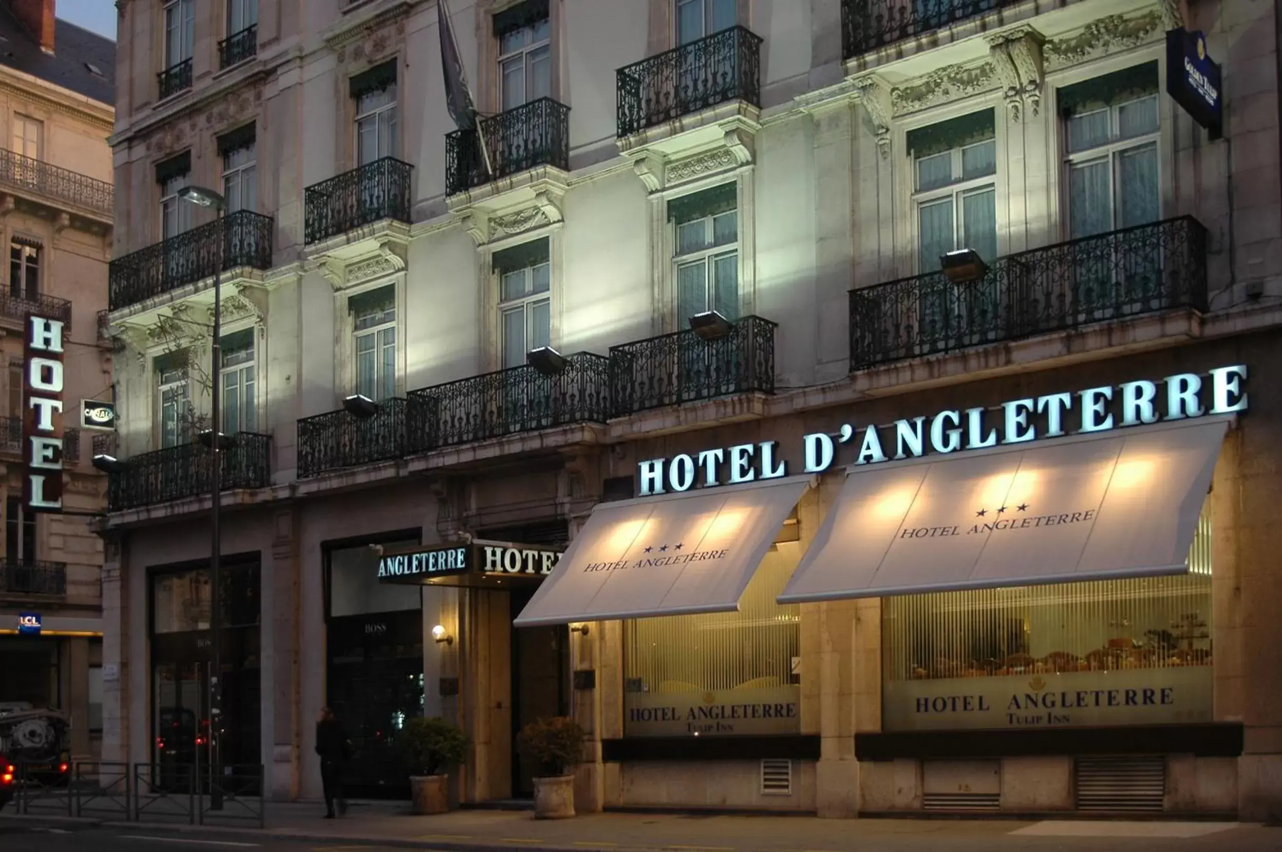 Facade/entrance, Property Building in Hôtel d’Angleterre Grenoble Hyper-Centre